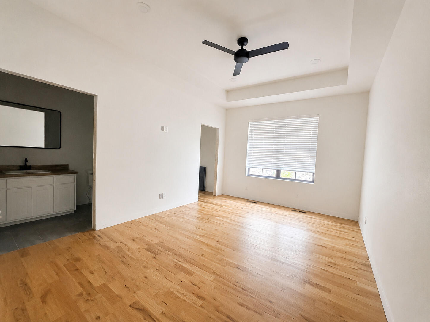 100 Builders Lane Property Photo 11