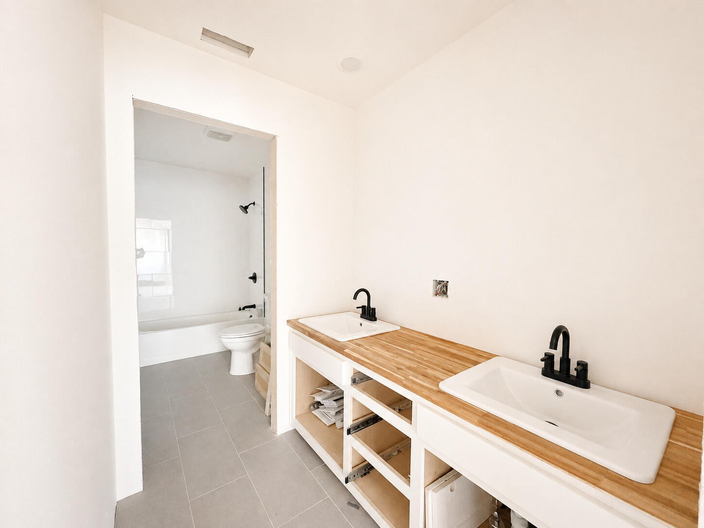 100 Builders Lane Property Photo 22