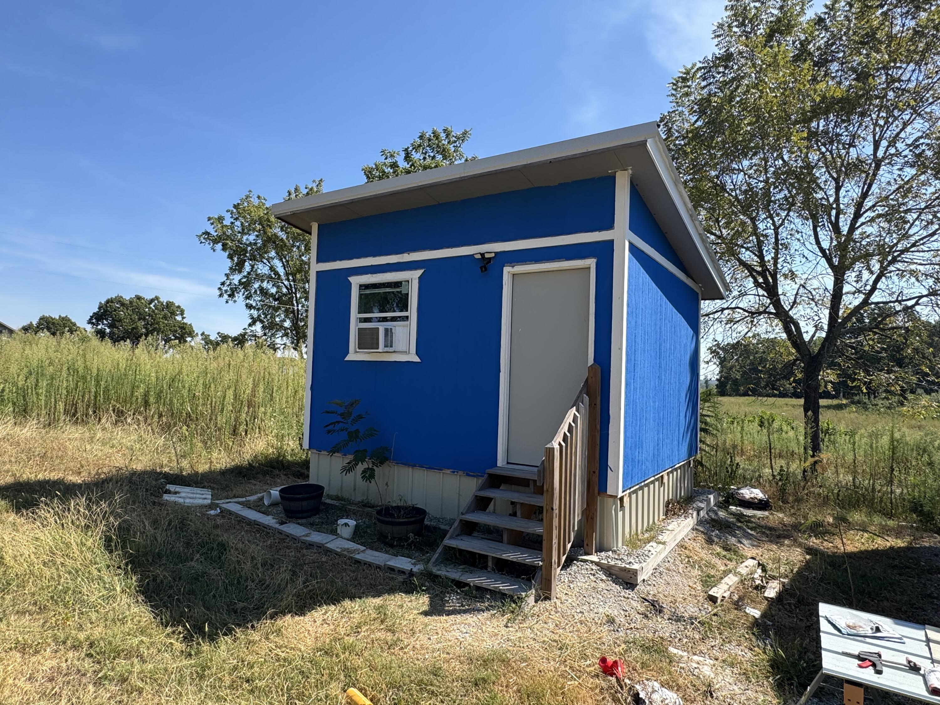 994 County Road A-409 Property Photo 4