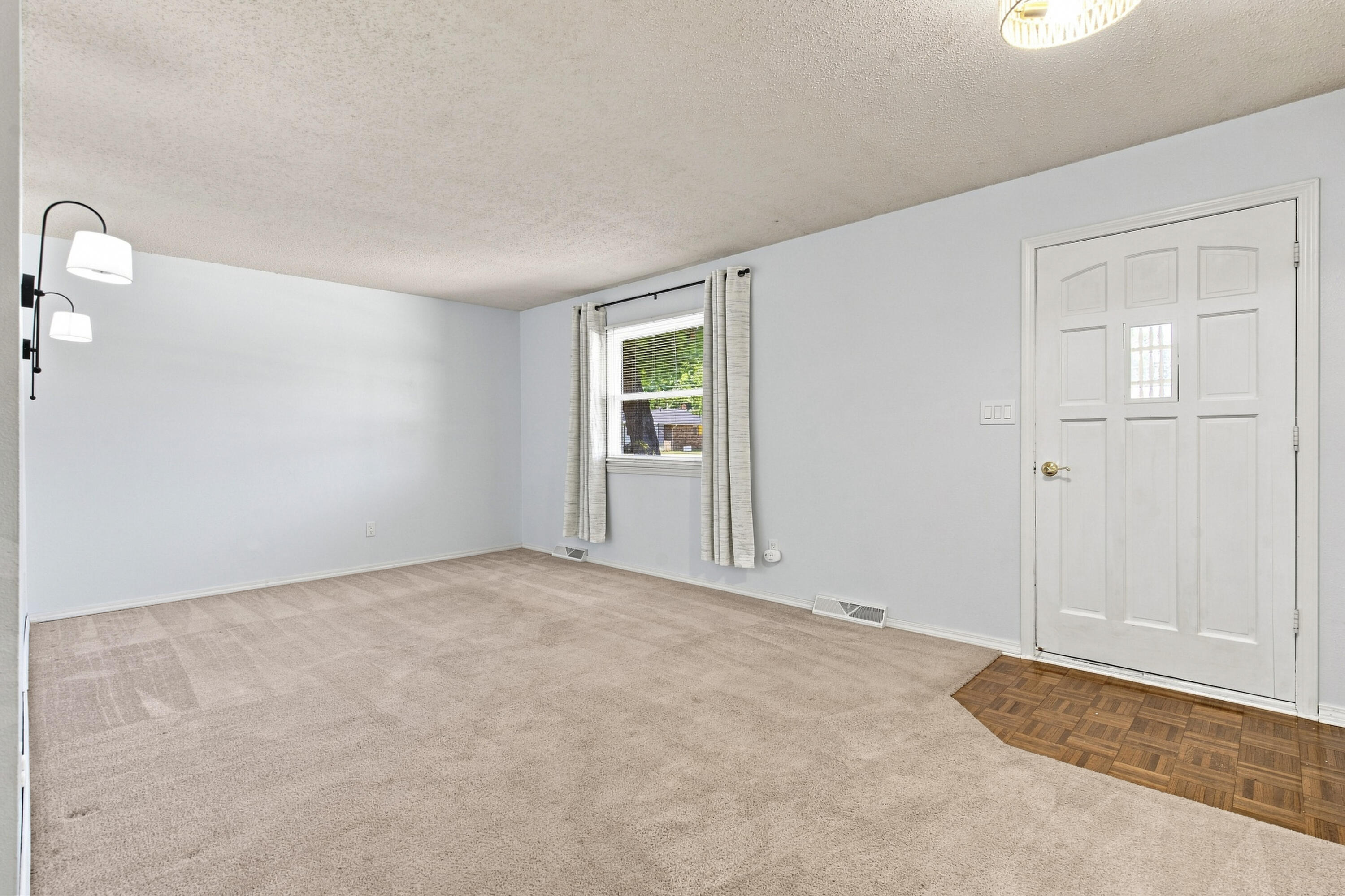 316 South Duke Avenue Property Photo 5