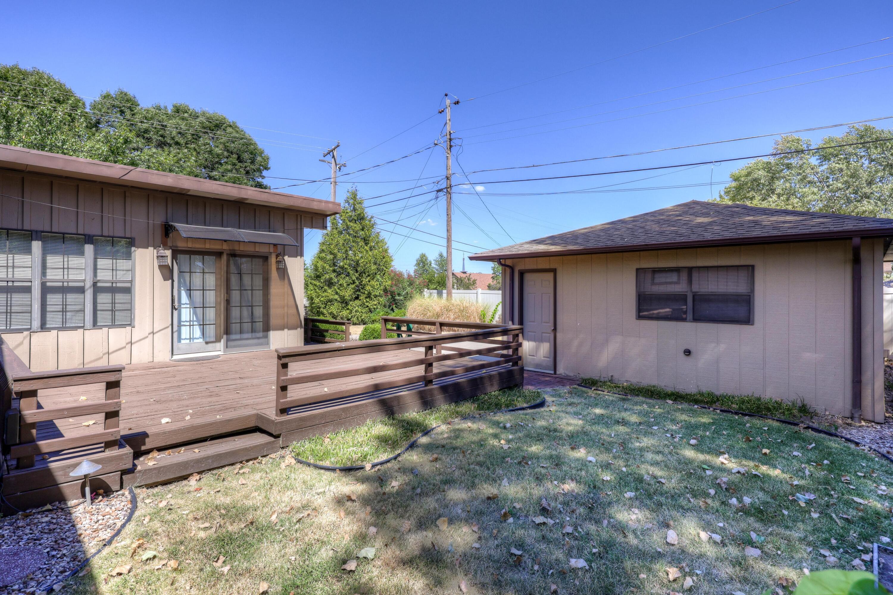 2701 Vermont Avenue Property Photo 6