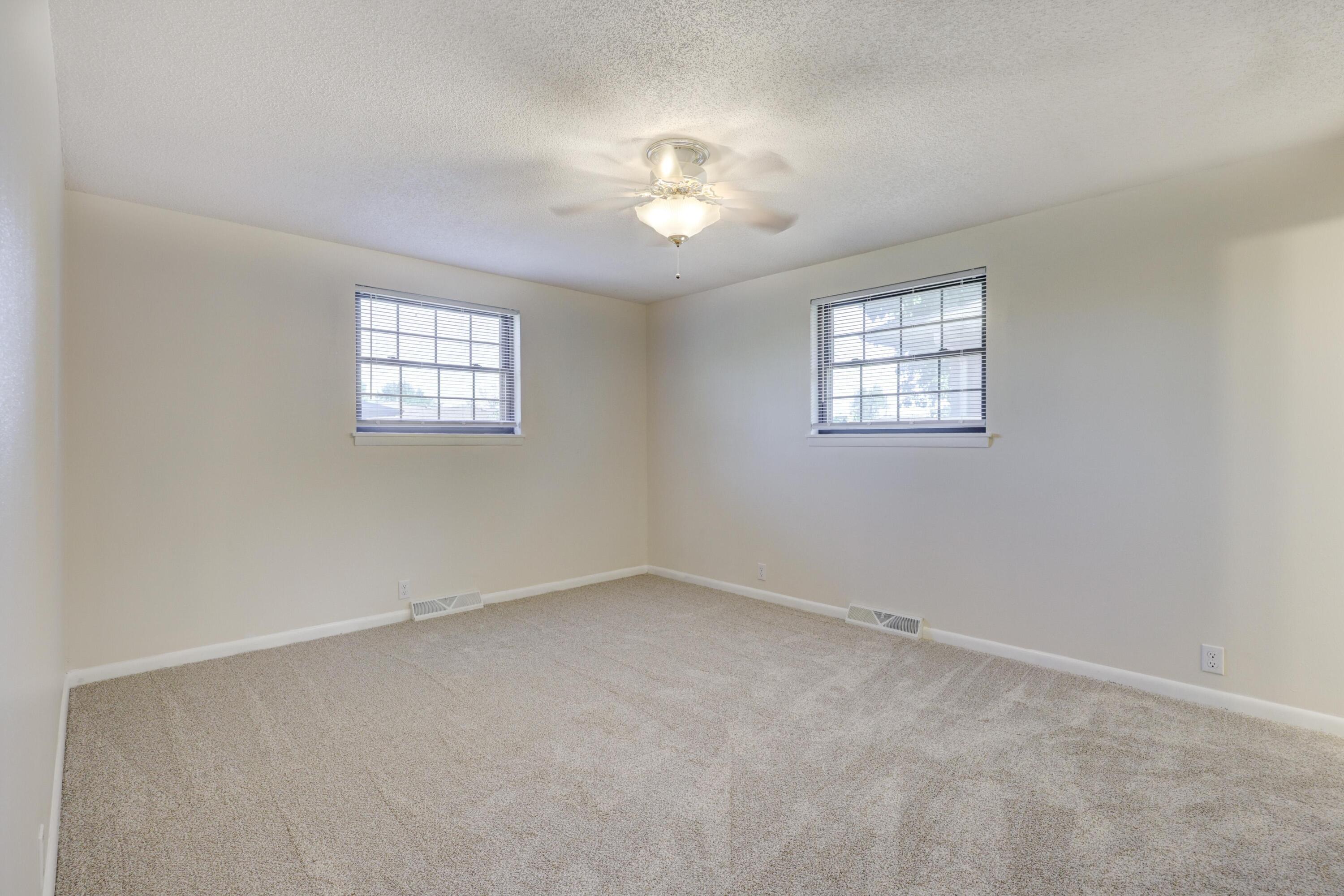 2701 Vermont Avenue Property Photo 34