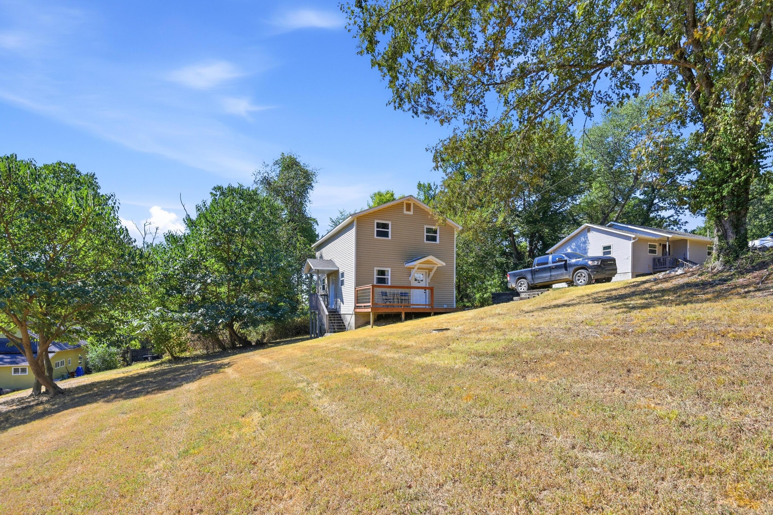 403 Beaver Drive Property Photo 3