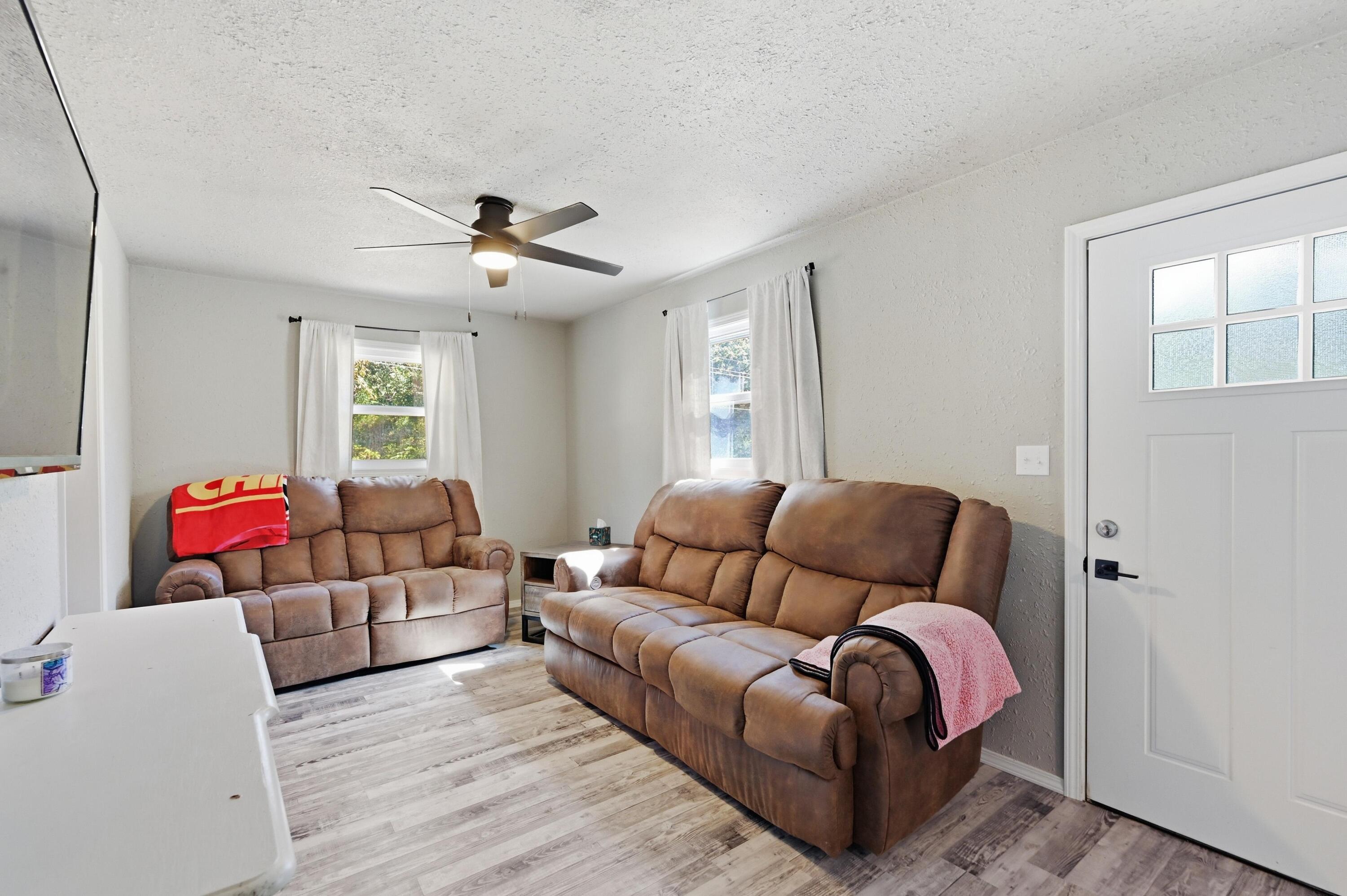 403 Beaver Drive Property Photo 6