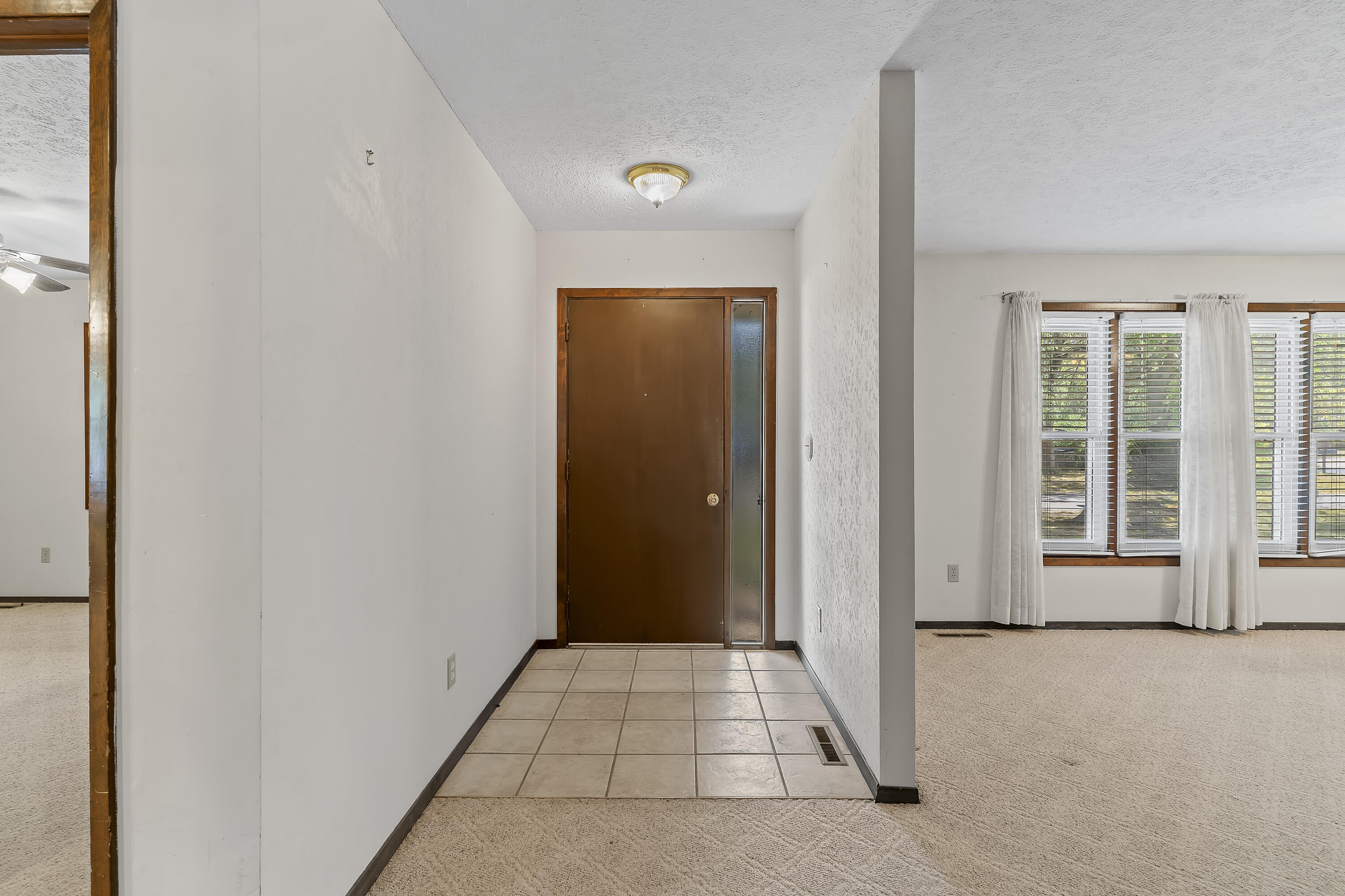 721 South Pine Avenue Property Photo 5