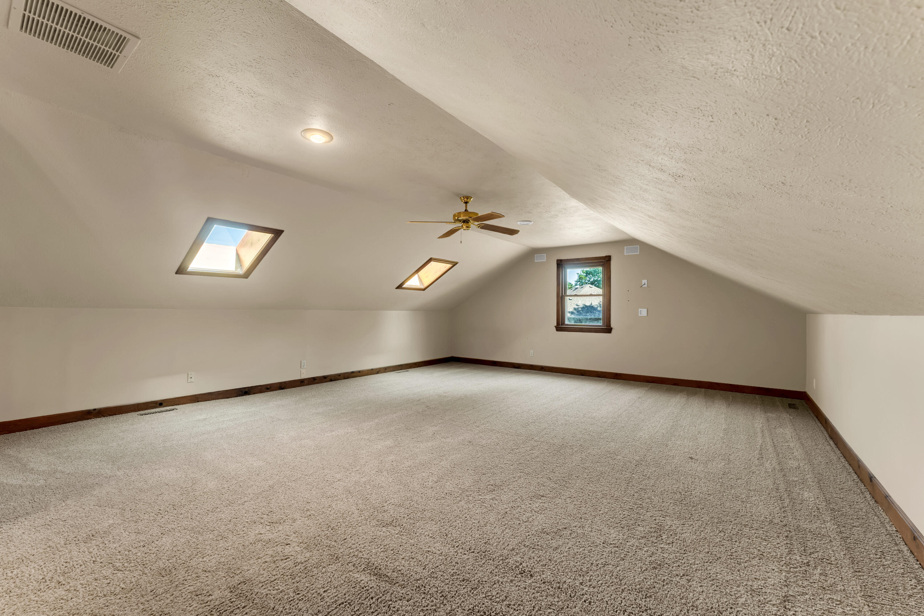 6317 South Glenridge Drive Property Photo 21