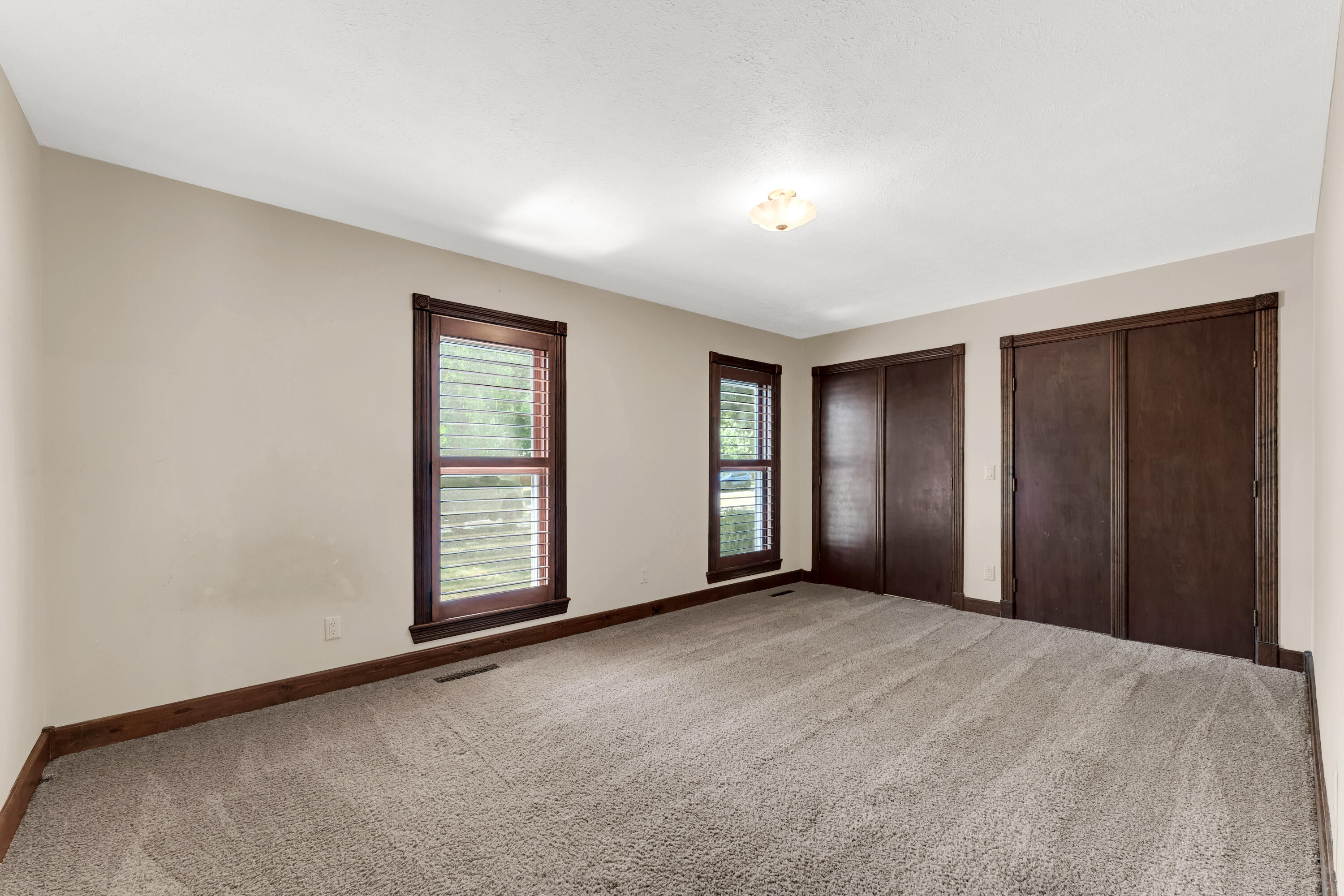 6317 South Glenridge Drive Property Photo 32