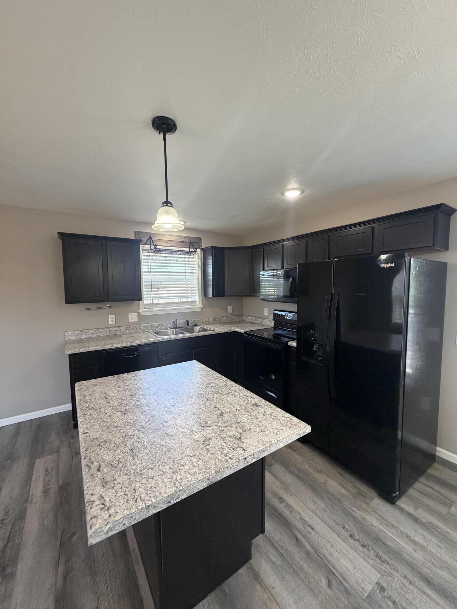 315 Sunrise Property Photo 6