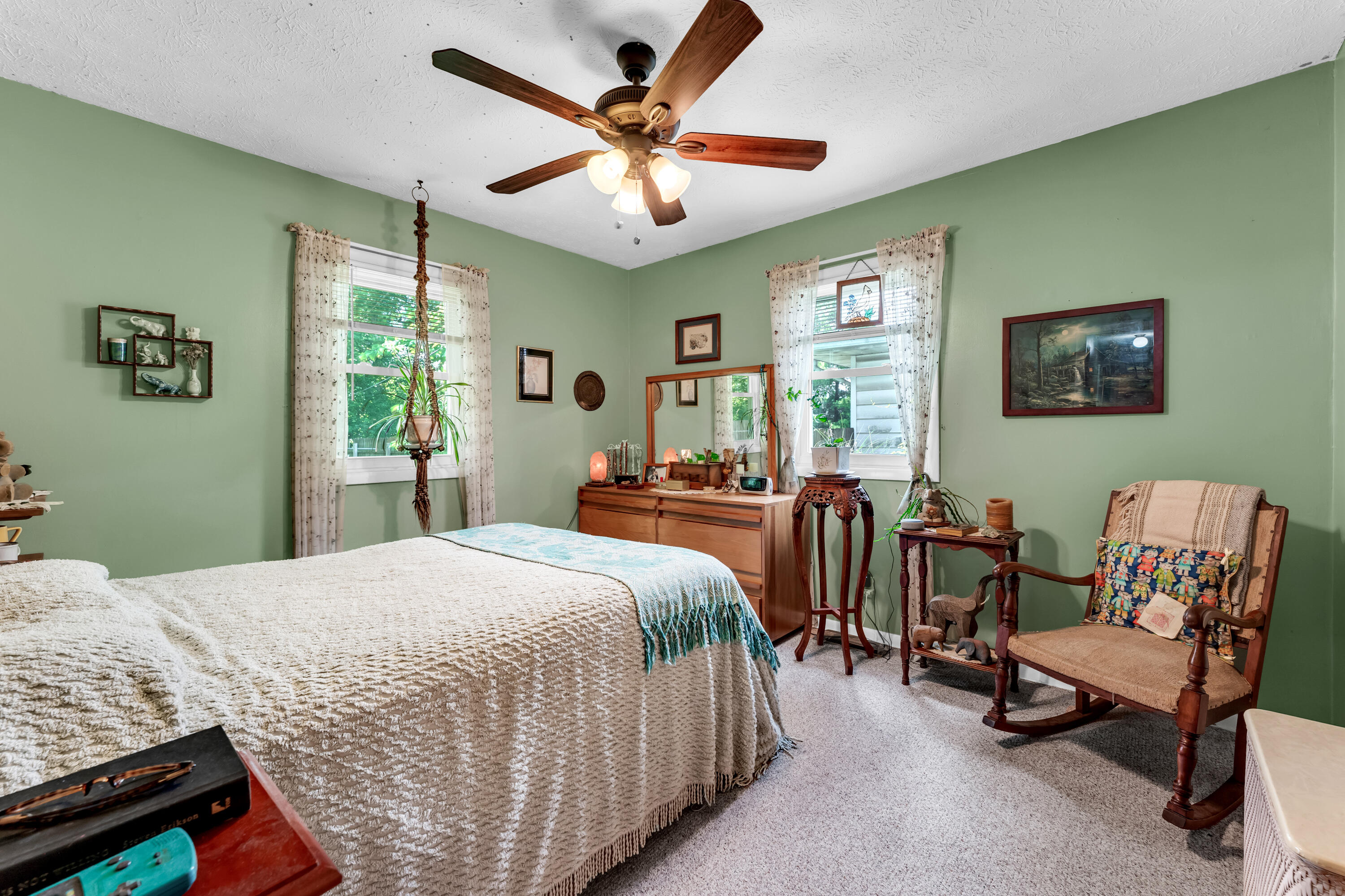 2556 South Westwood Avenue Property Photo 15