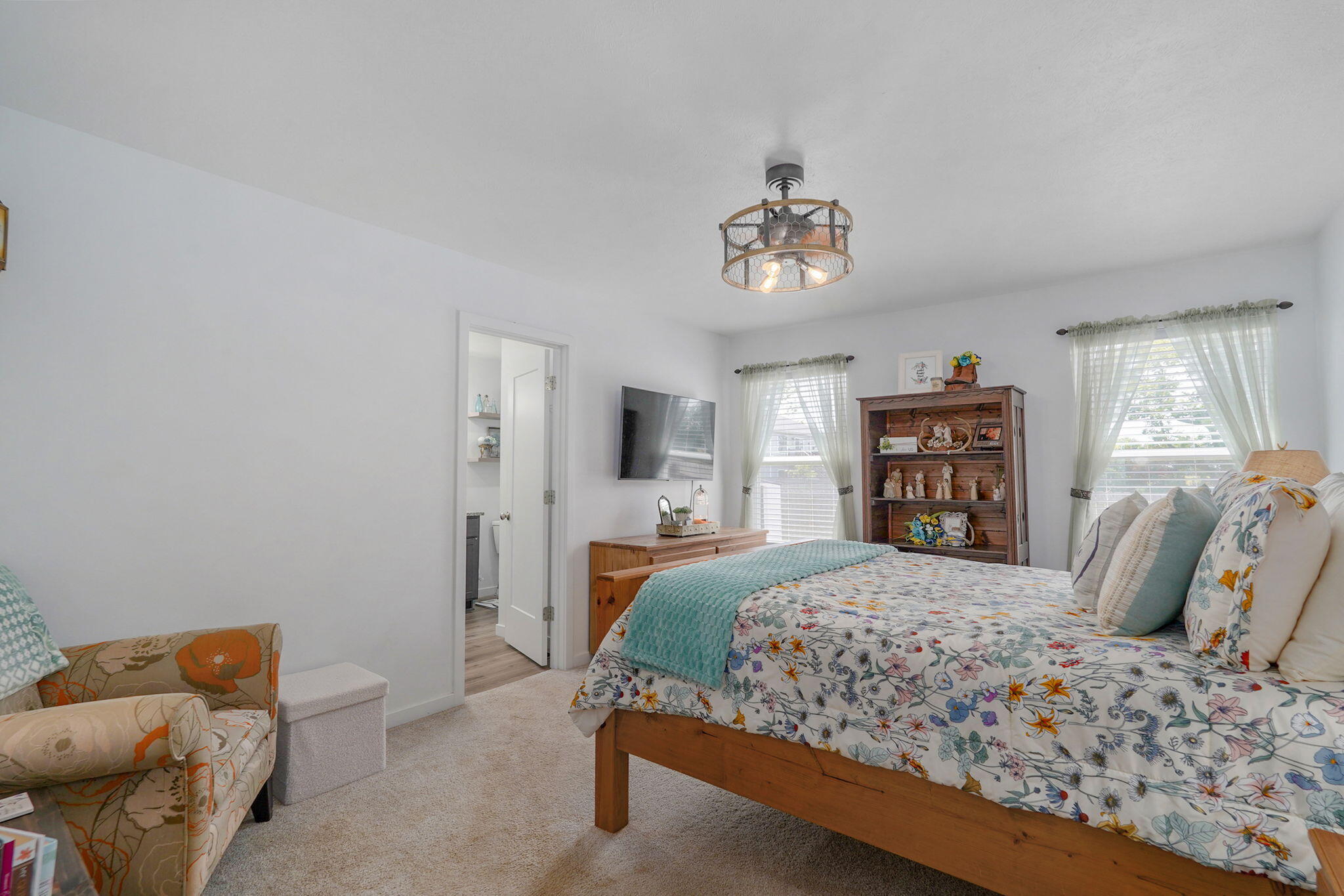 1230 West Lois Lane Property Photo 18