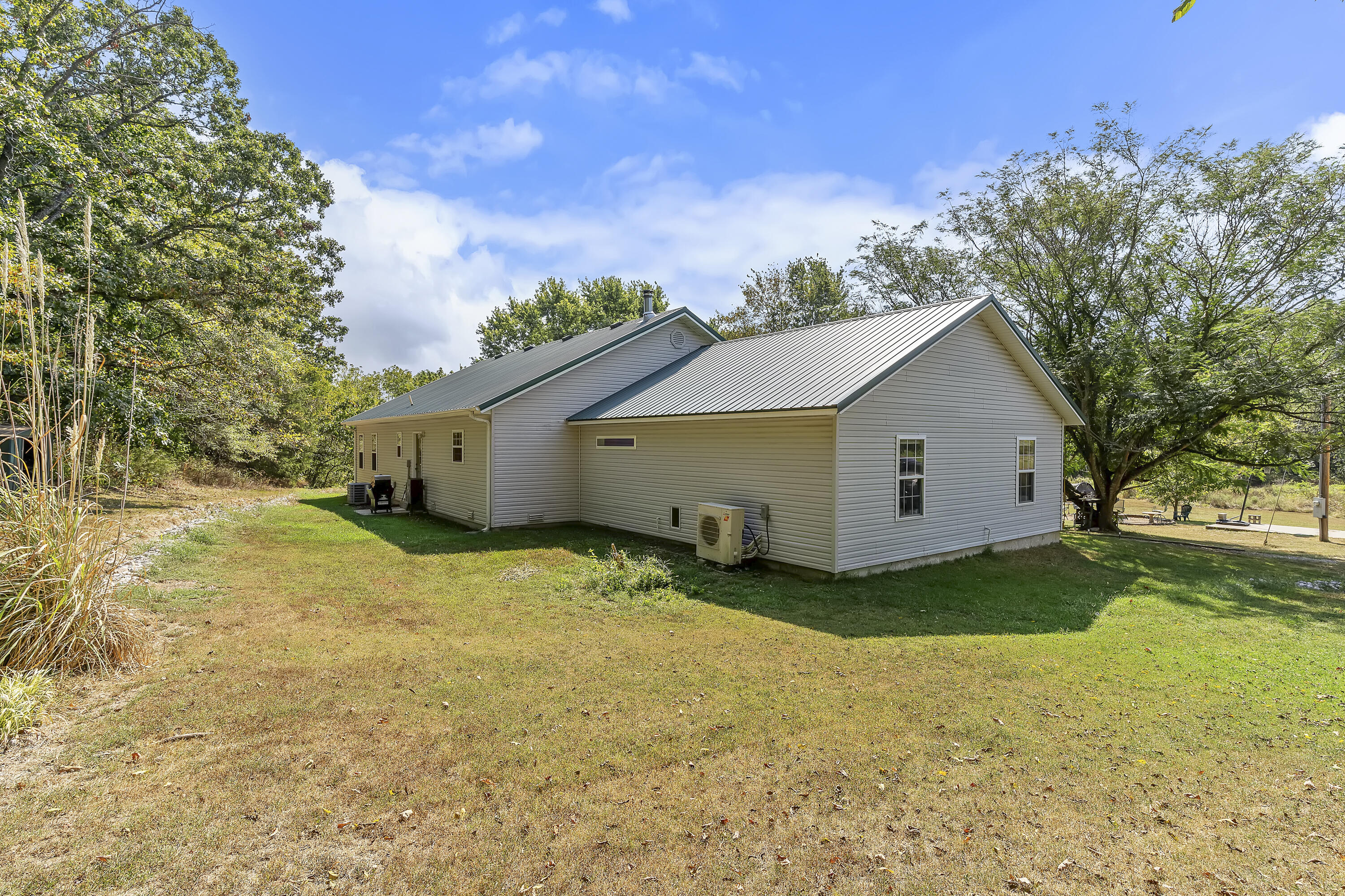 1092 Blackjack School Road Property Photo 4