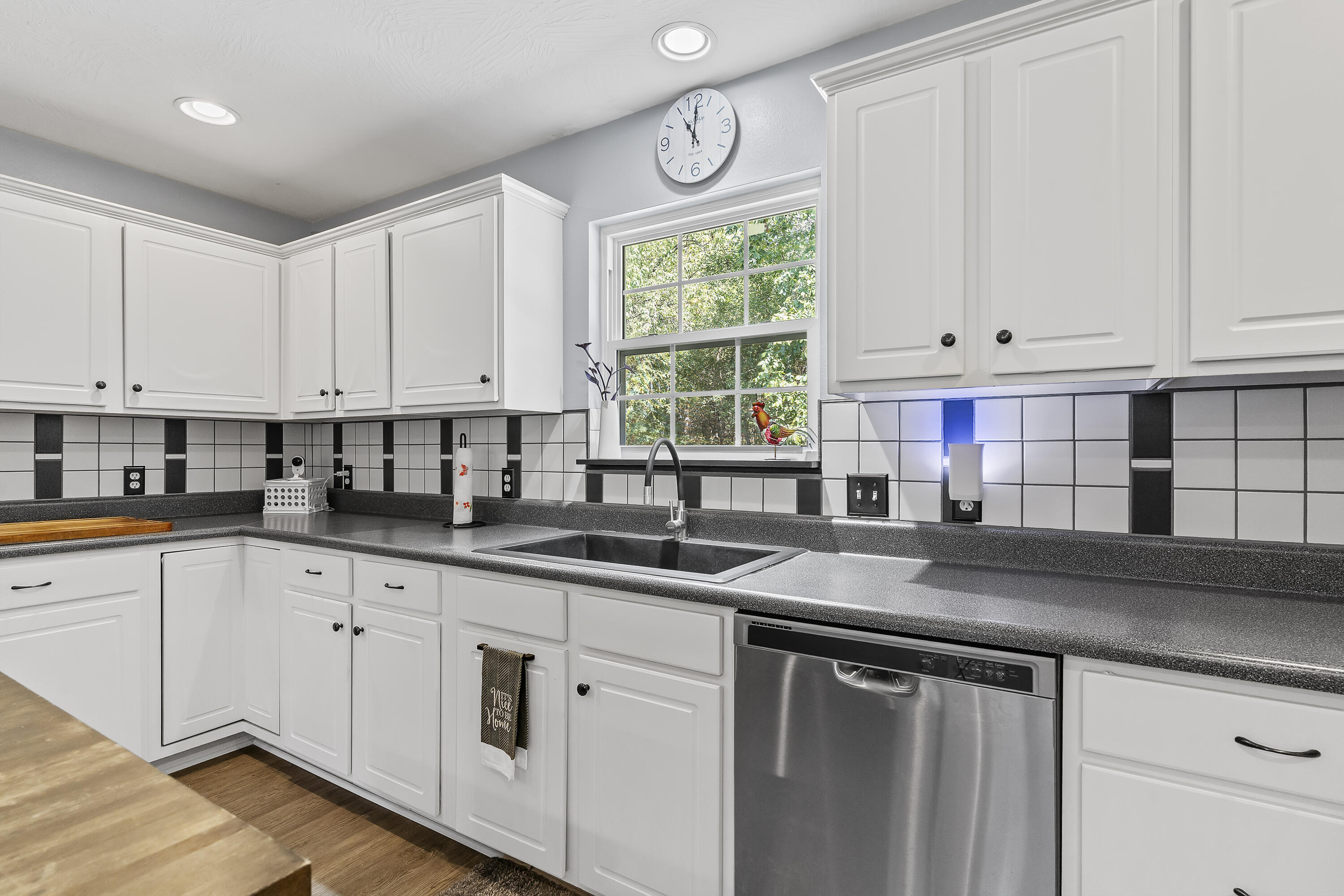 1092 Blackjack School Road Property Photo 13