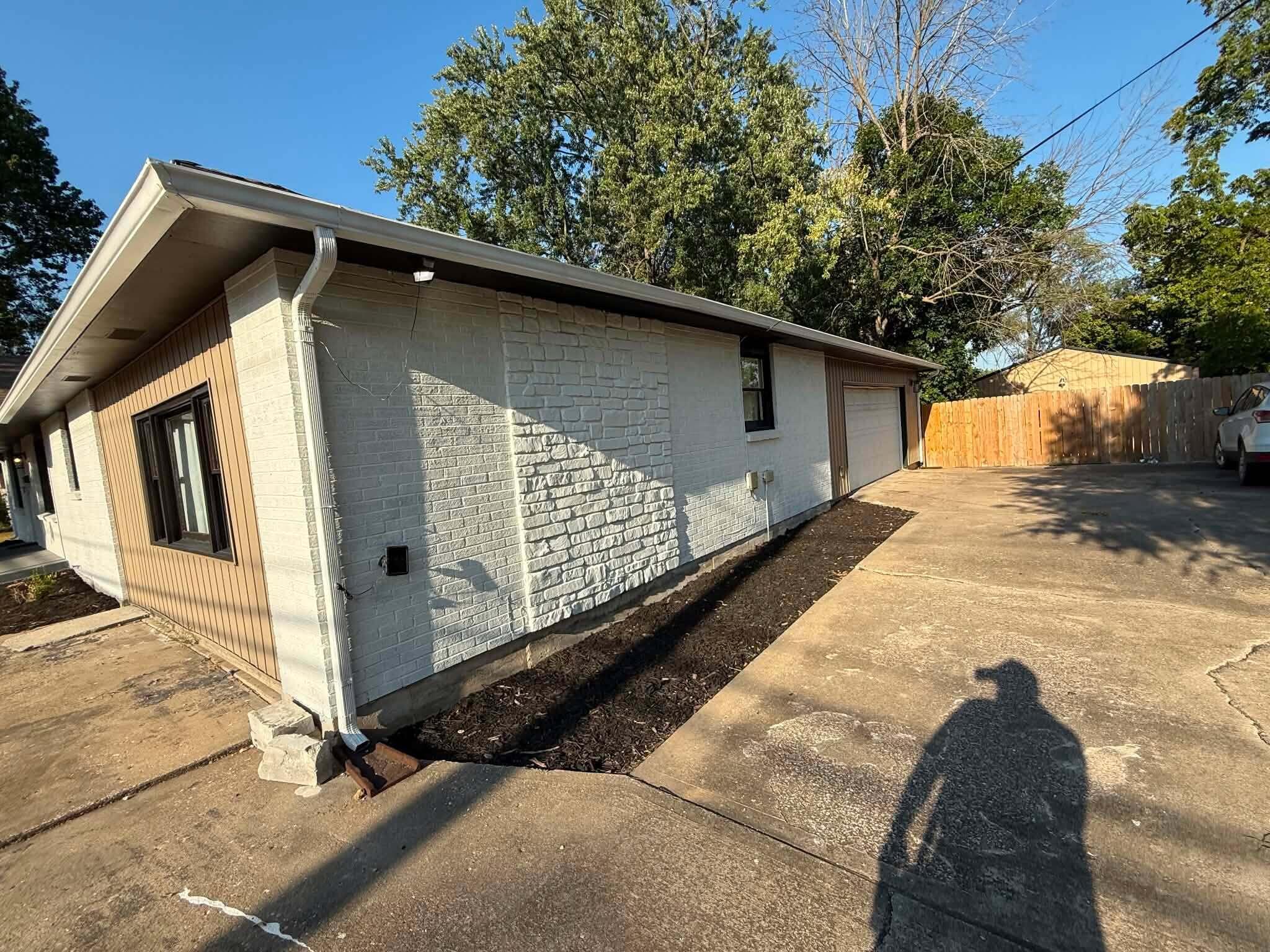 308 North Albany Avenue Property Photo 25
