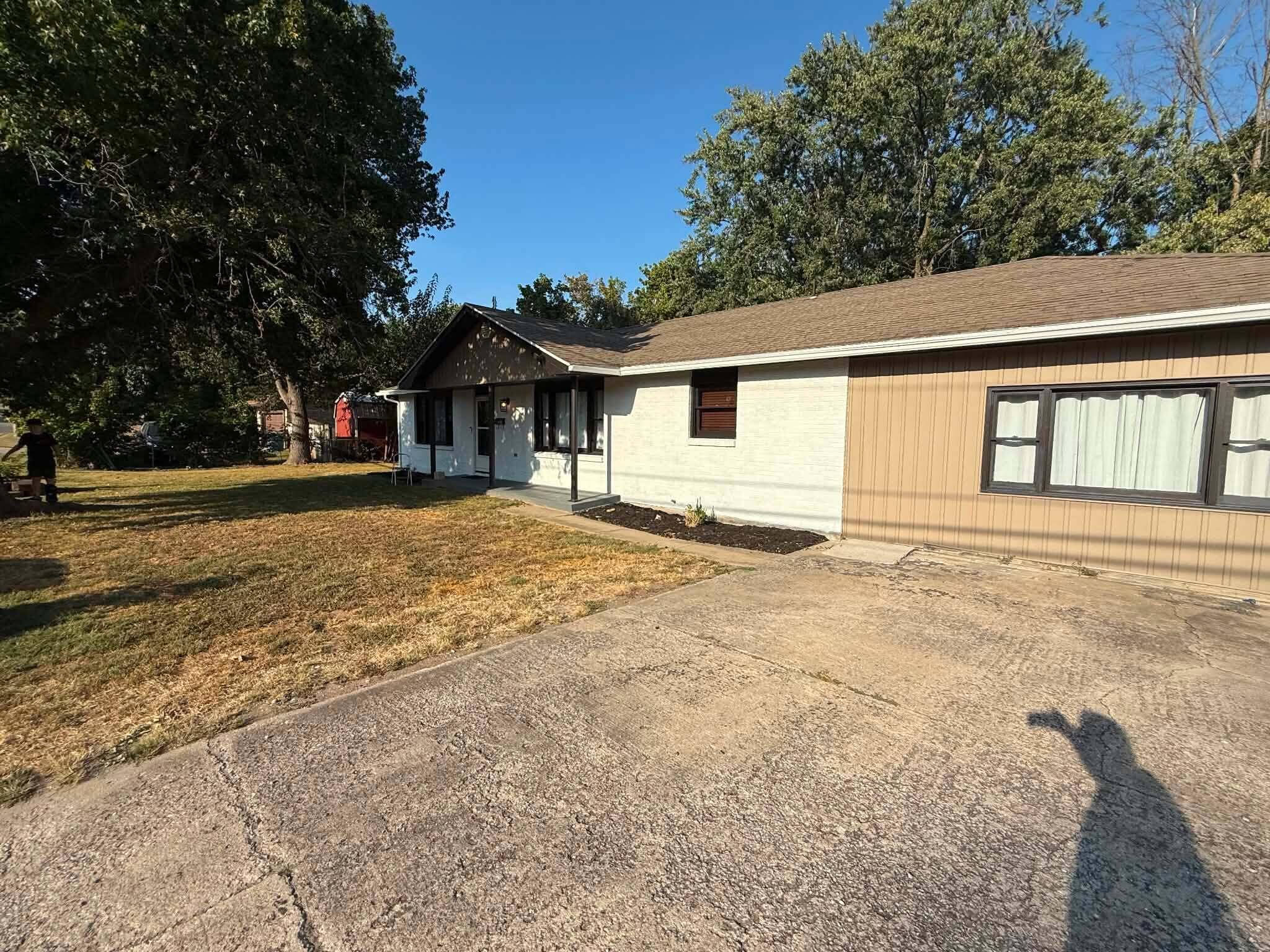 308 North Albany Avenue Property Photo 39