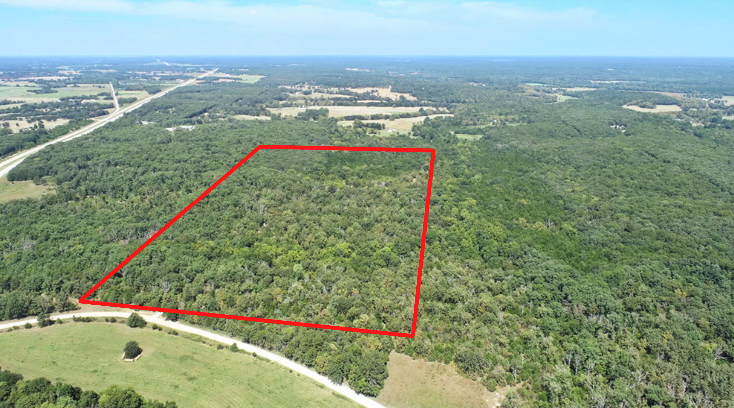 000 Southeast 500 Road Property Photo 3