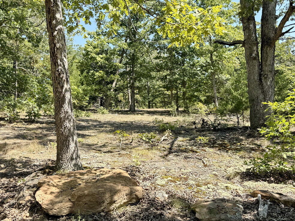 000 Southeast 500 Road Property Photo 17