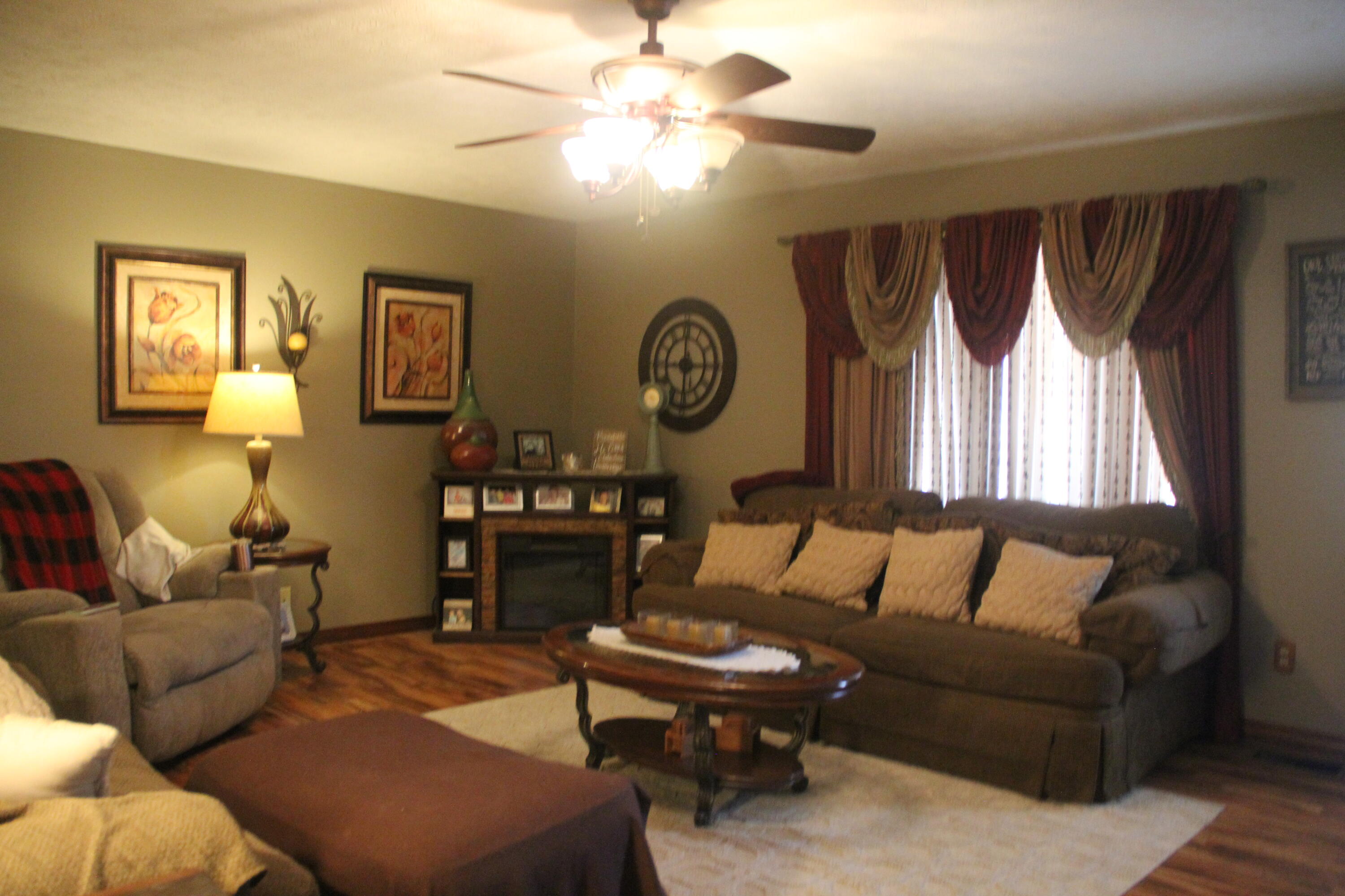 3140 Moark Drive Property Photo 6