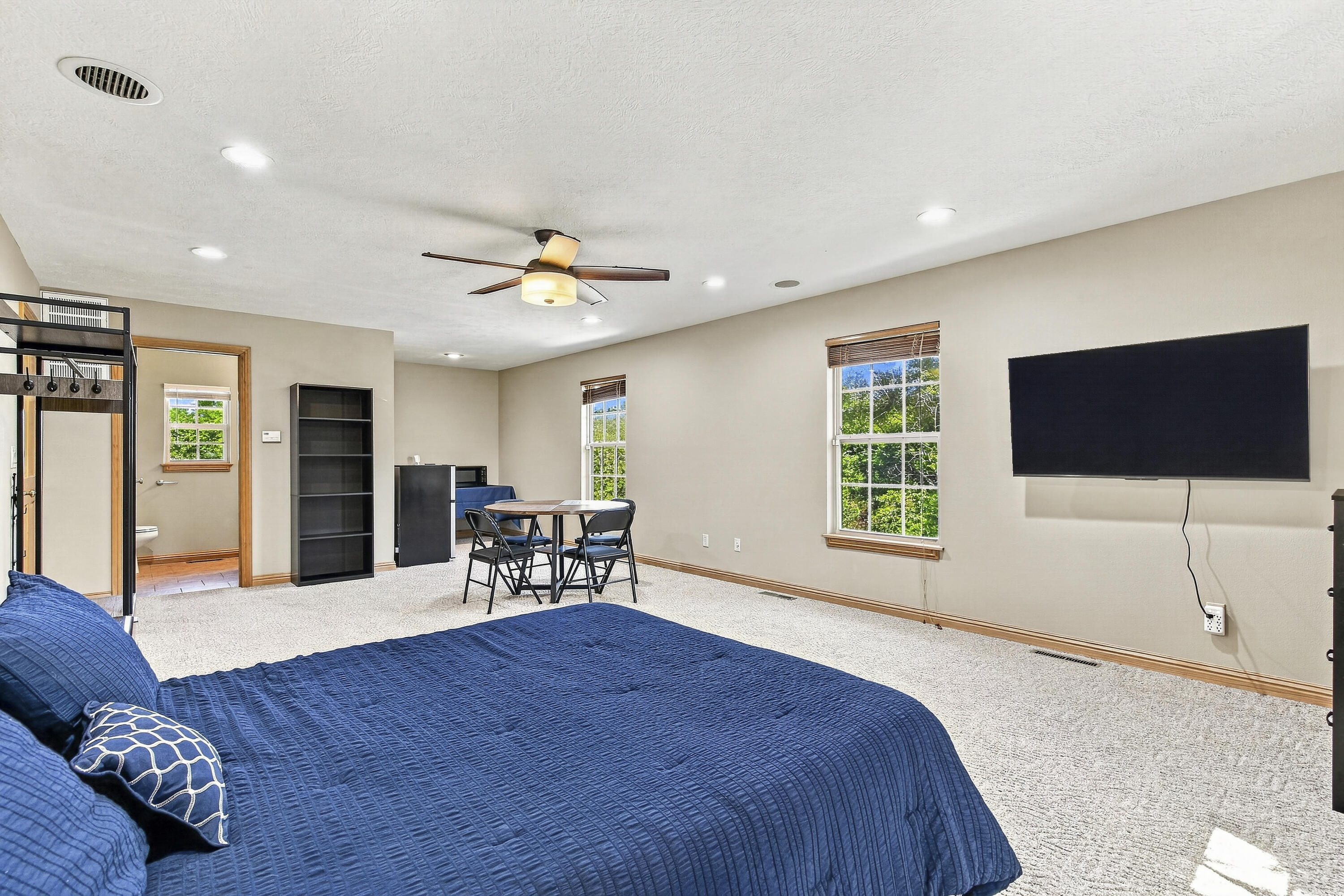 1682 West Country Road Property Photo 49
