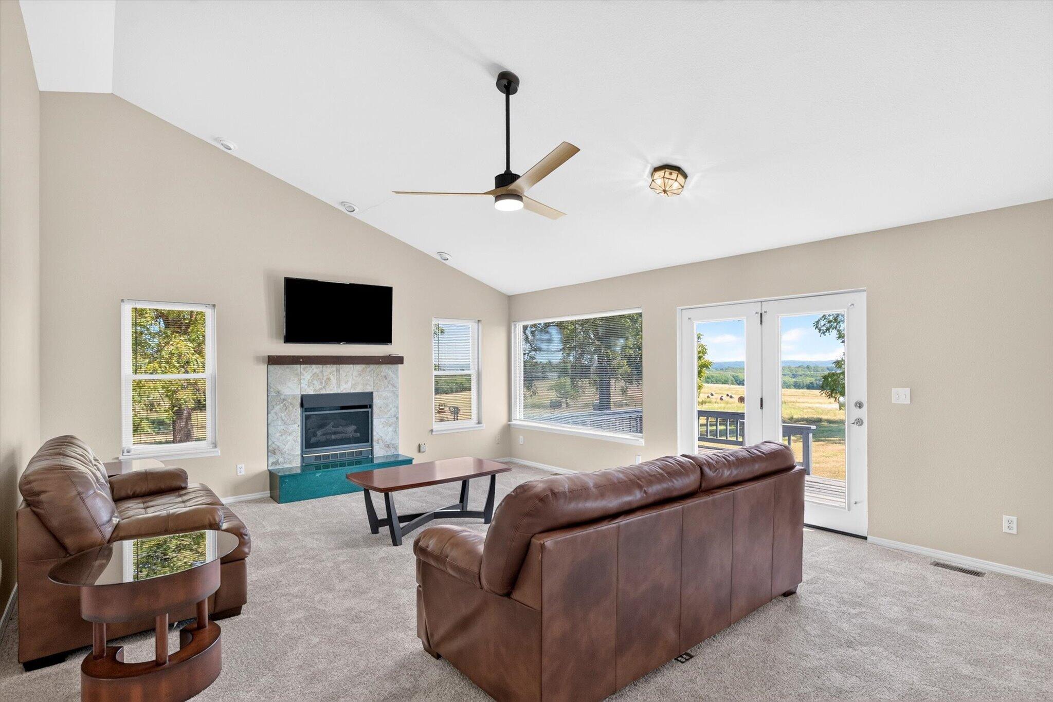 16073 Equestrian Way Property Photo 46