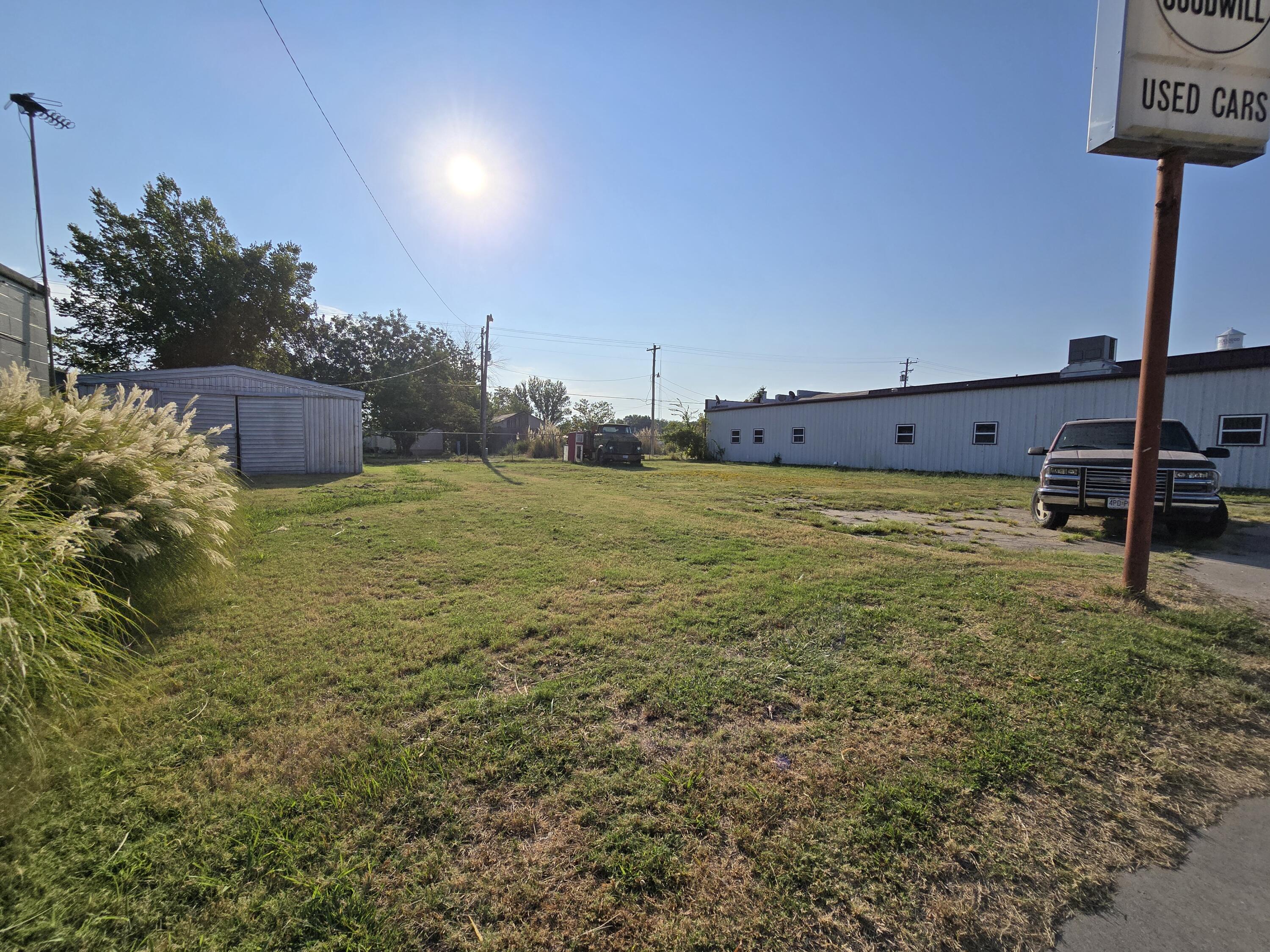 516 North Main Street Property Photo 3