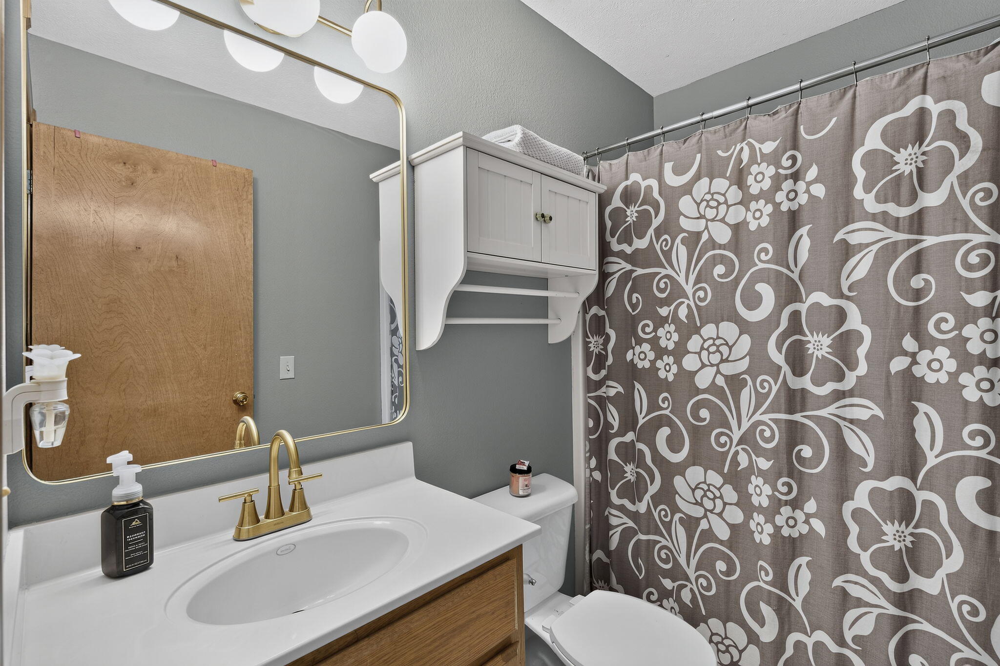 17 Saddleback Street Property Photo 30