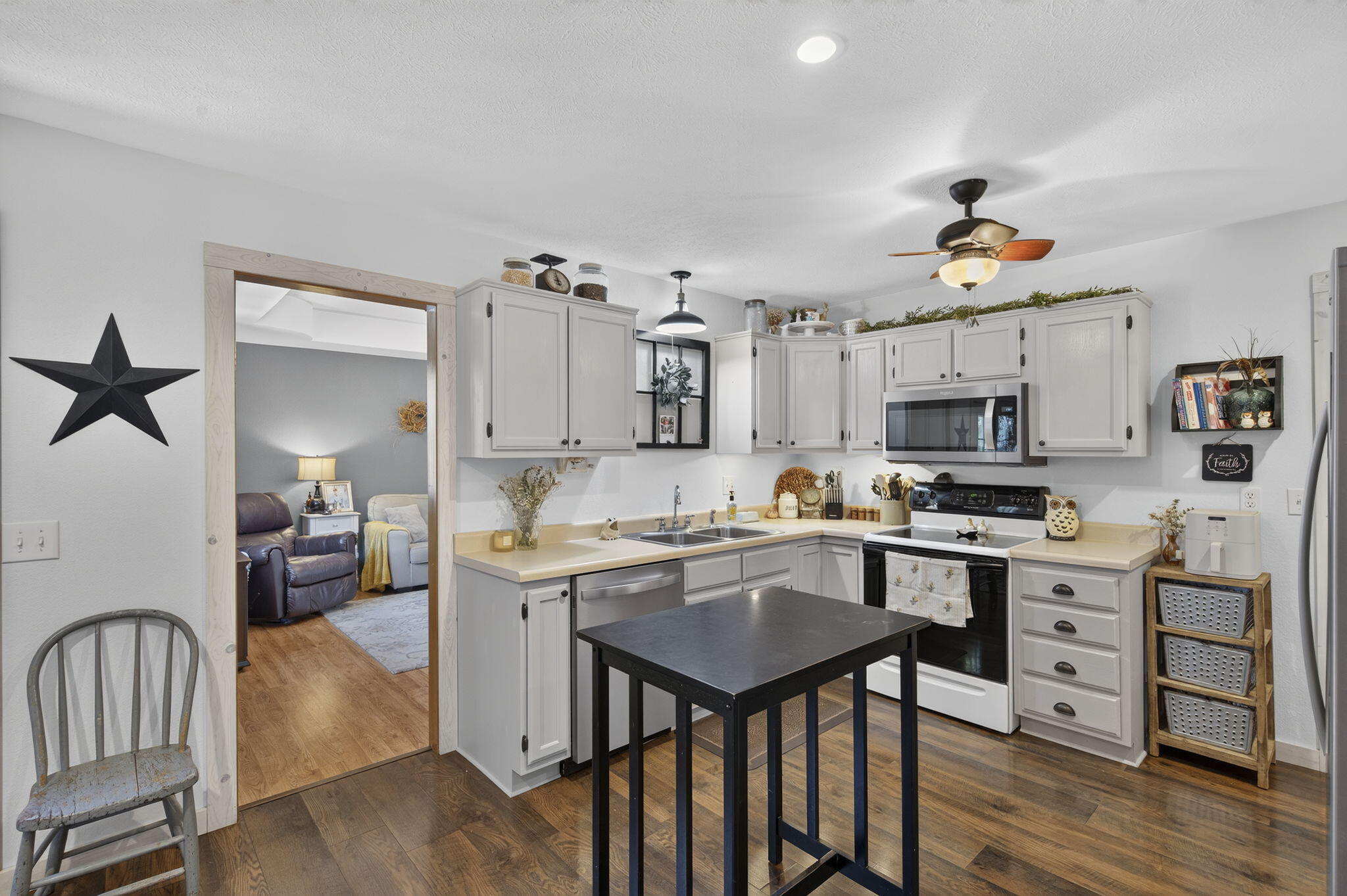 60333345 Property Photo 10