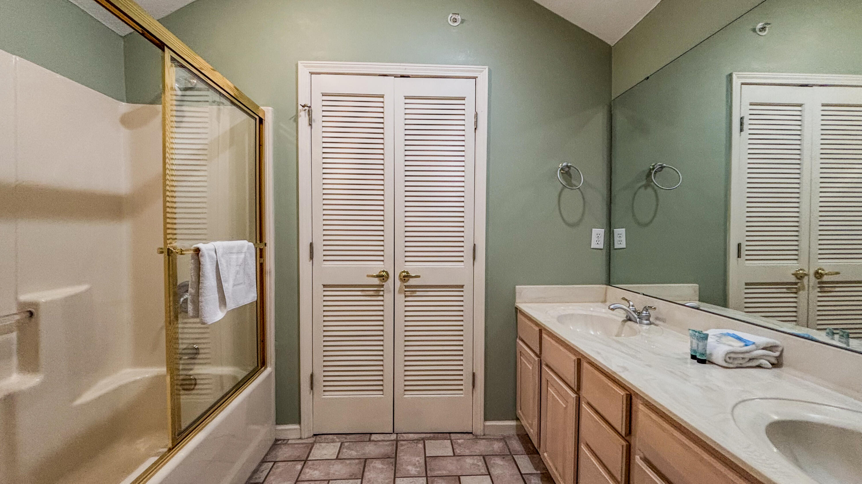 200 Glory Road Bldg E Unit 7 Property Photo 17