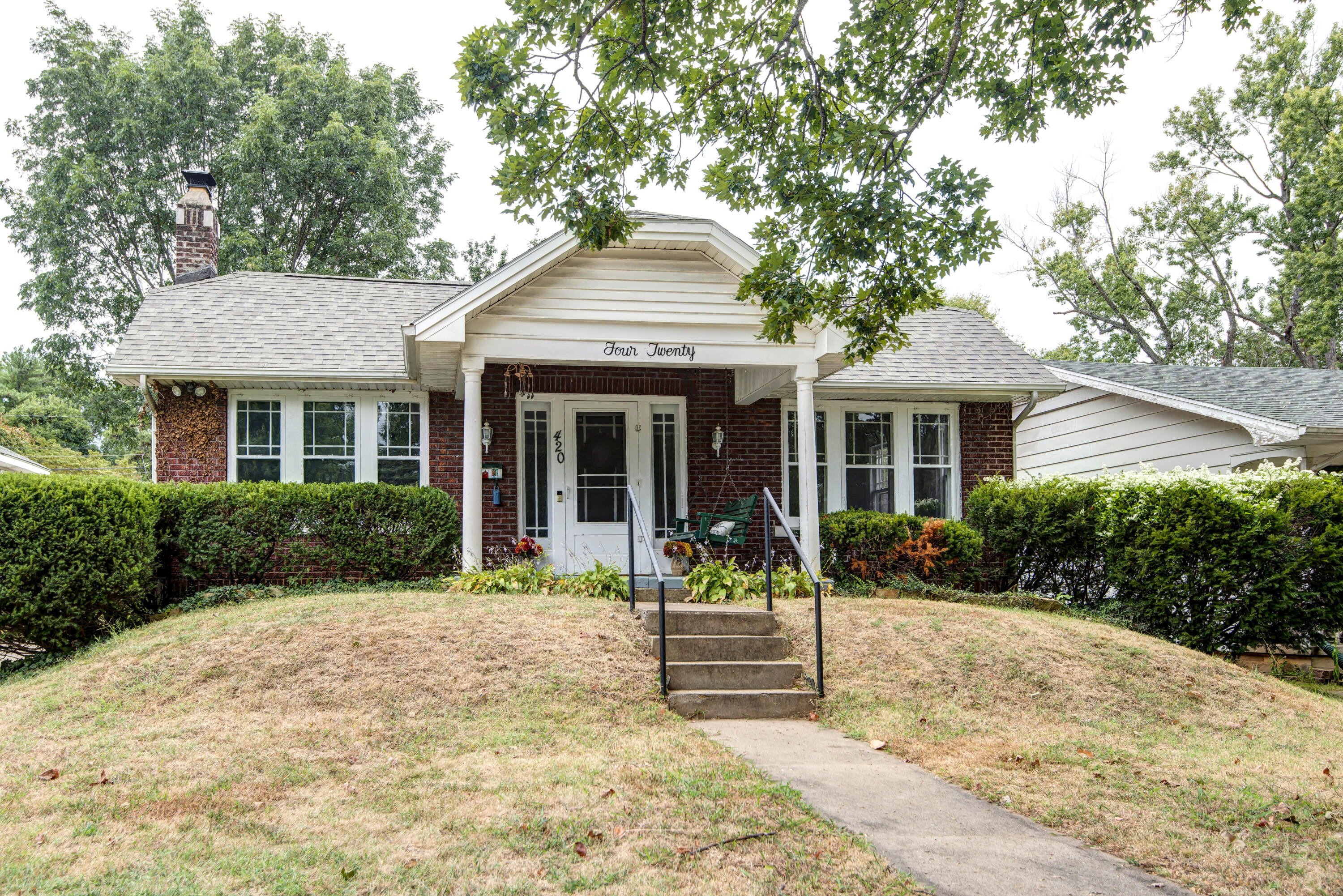420 East Loren Street Property Photo 2