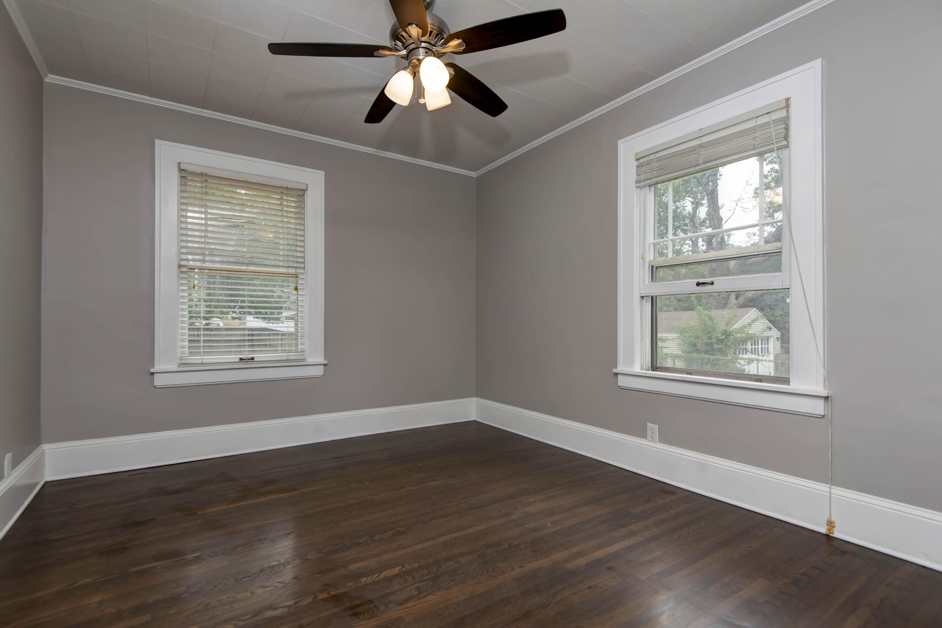 420 East Loren Street Property Photo 15