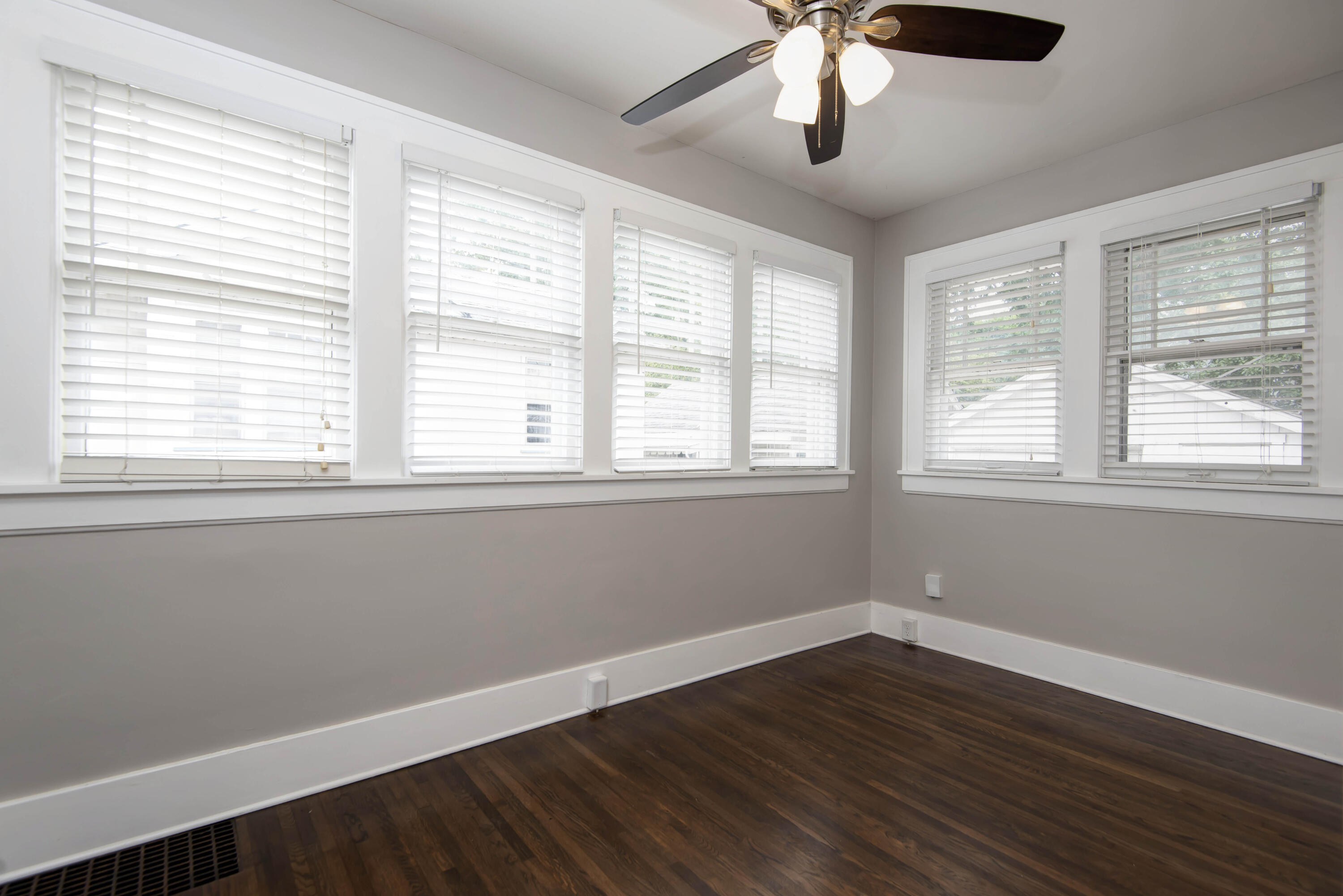 420 East Loren Street Property Photo 17