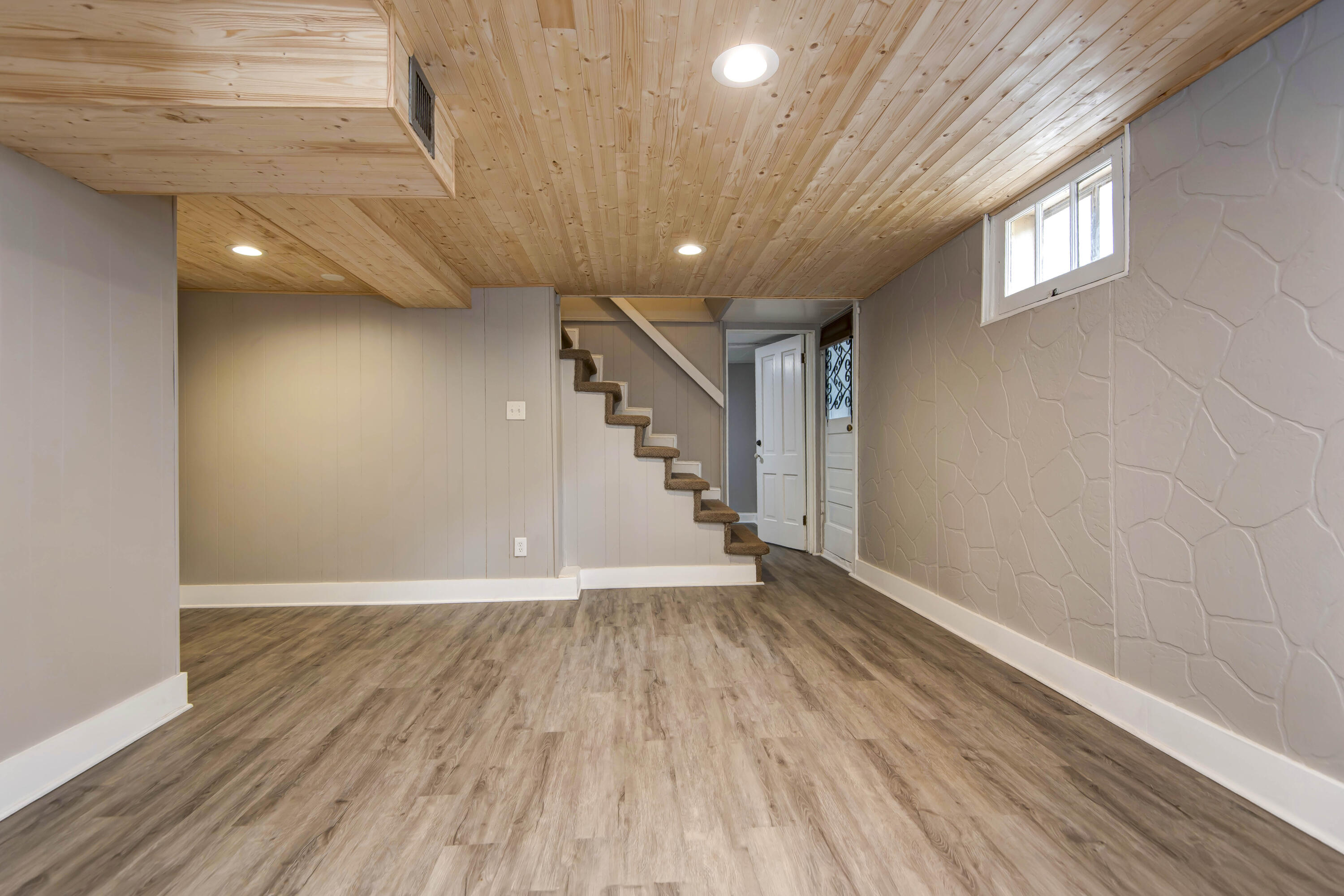 420 East Loren Street Property Photo 19