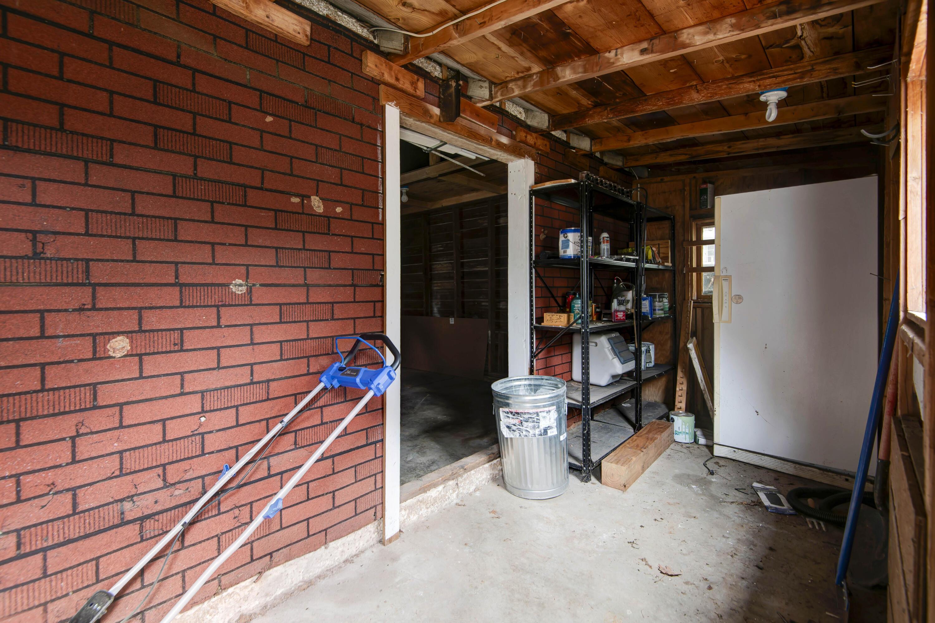 420 East Loren Street Property Photo 27