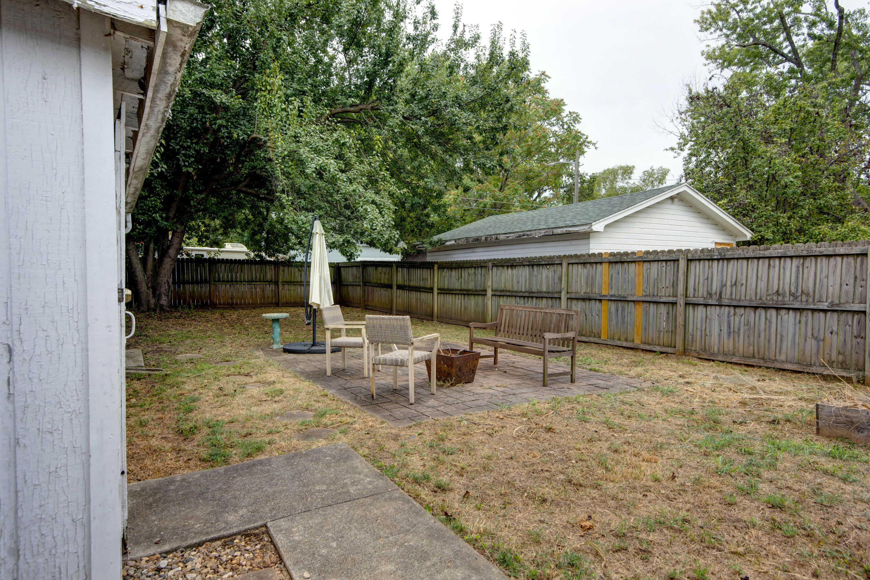 420 East Loren Street Property Photo 29