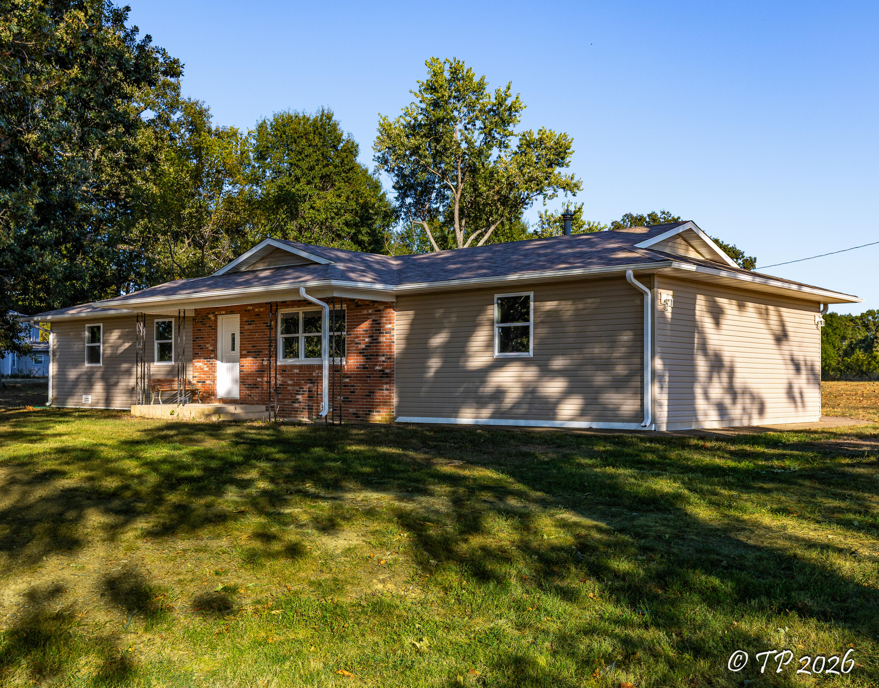 4618 State Rte N Property Photo 1