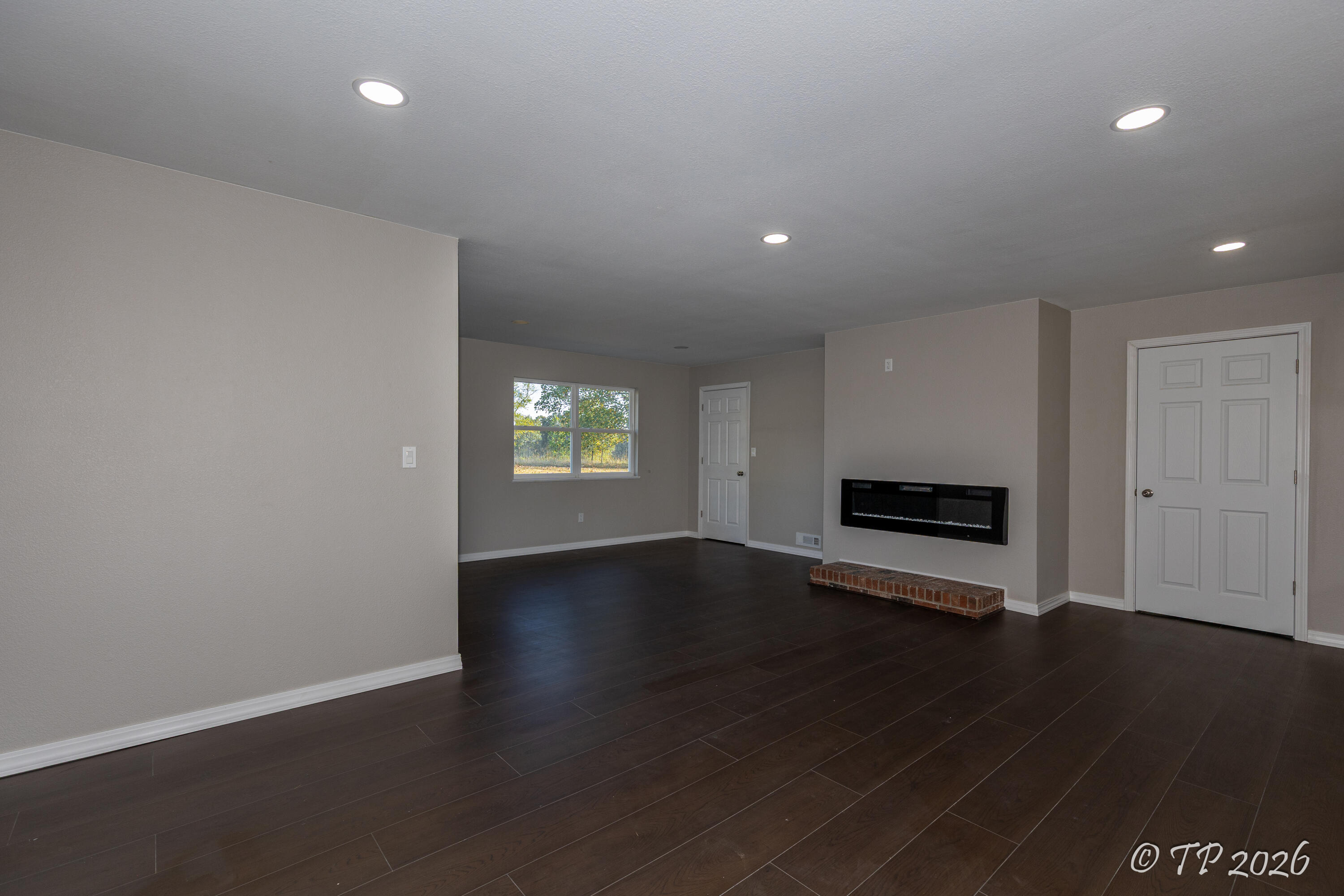 4618 State Rte N Property Photo 4