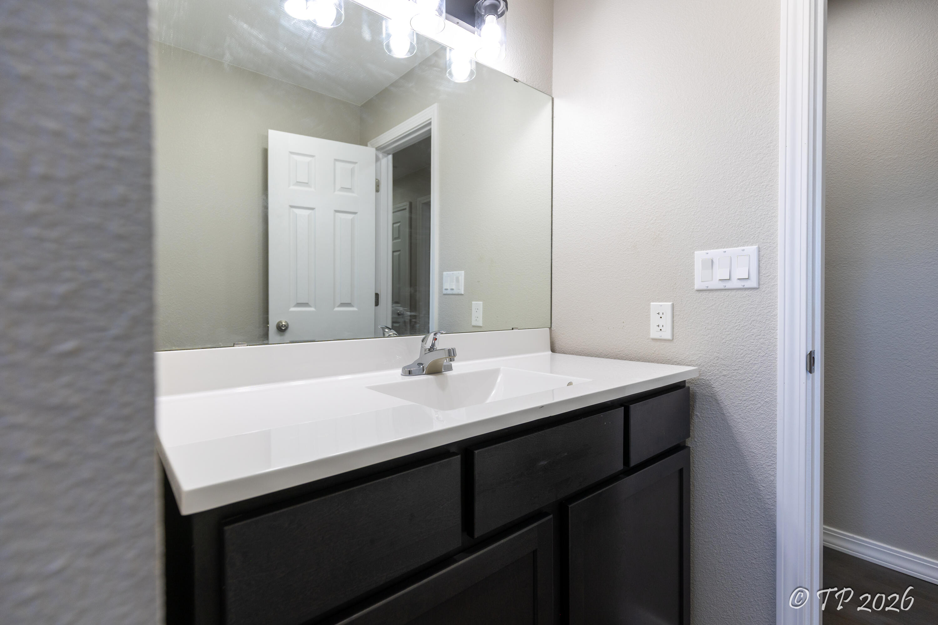 4618 State Rte N Property Photo 9