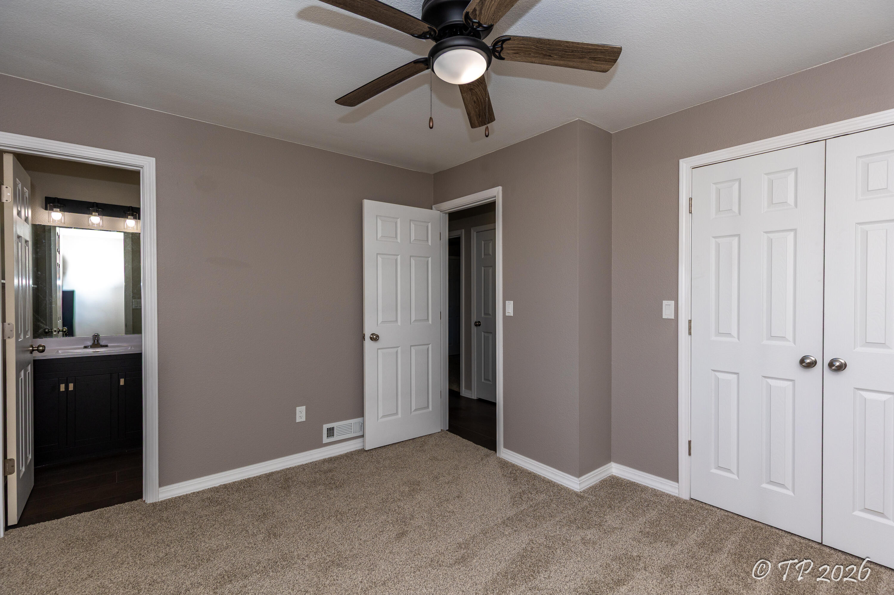 4618 State Rte N Property Photo 15