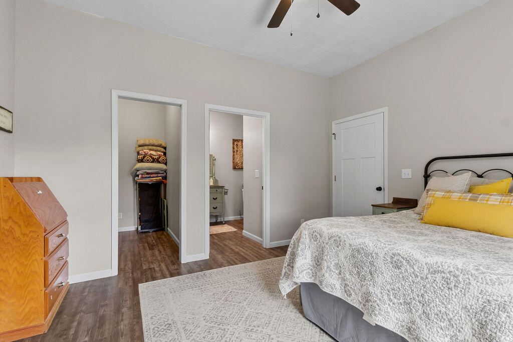 10589 State Highway O Property Photo 16