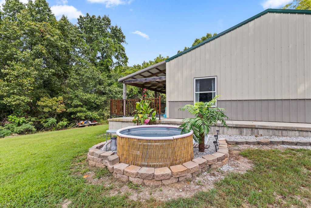 10589 State Highway O Property Photo 28