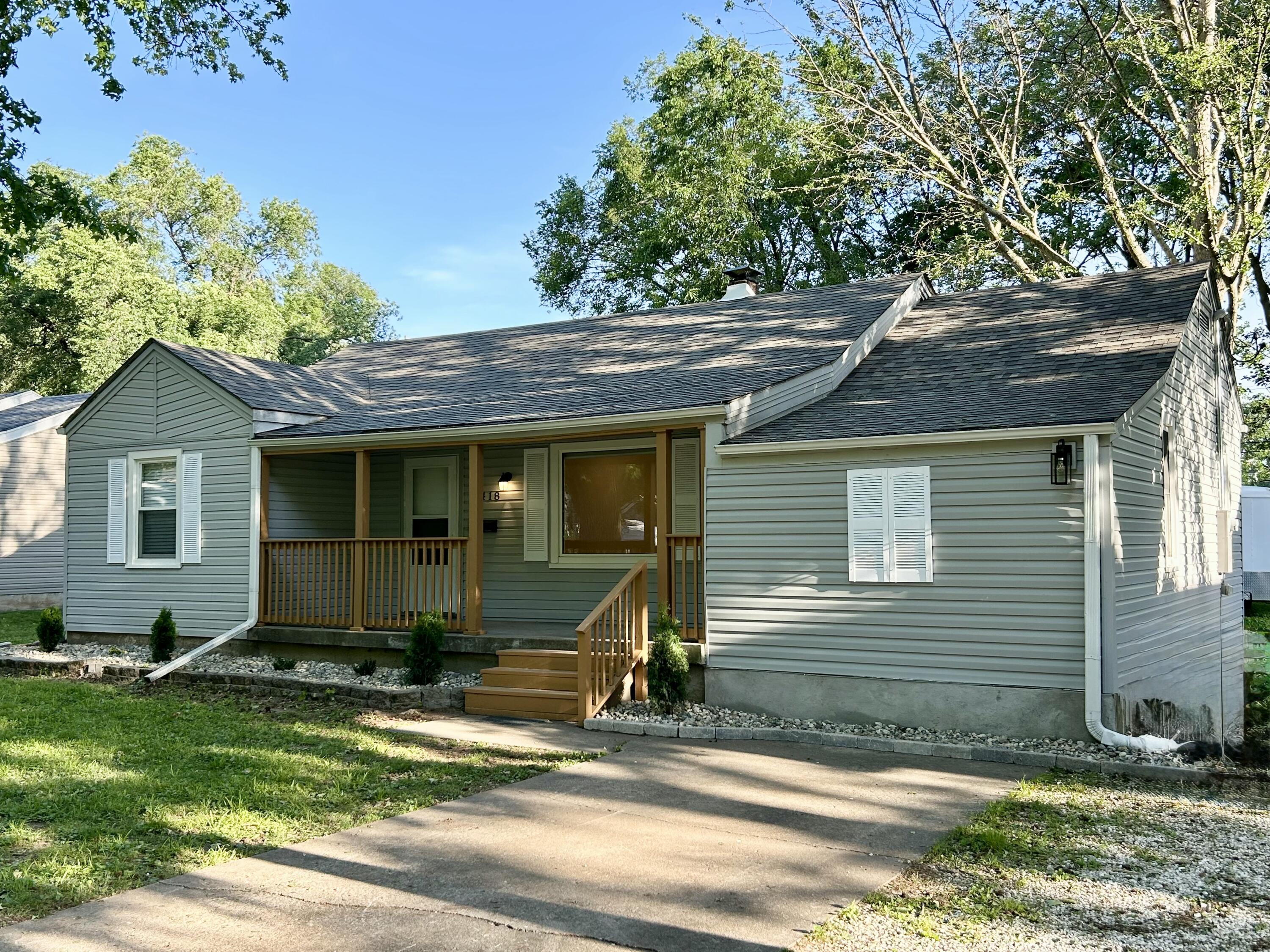 2418 East Kirkwood Street Property Photo 2