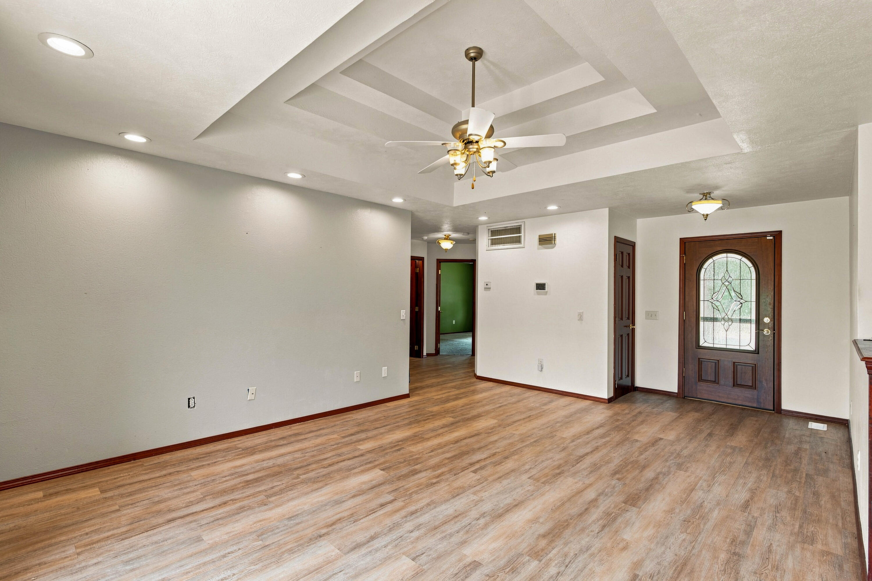 208 Miller Way Property Photo 9
