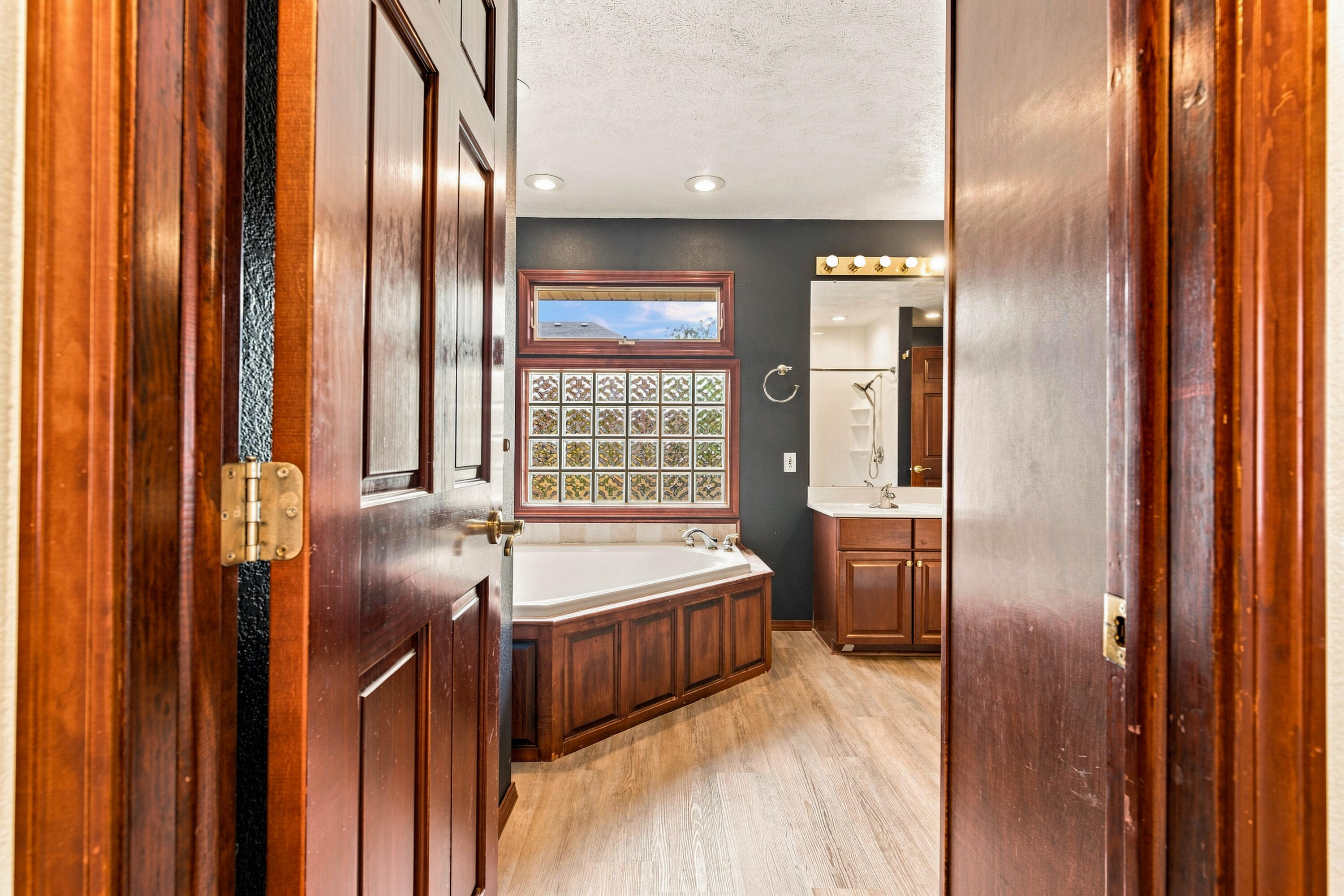 208 Miller Way Property Photo 15