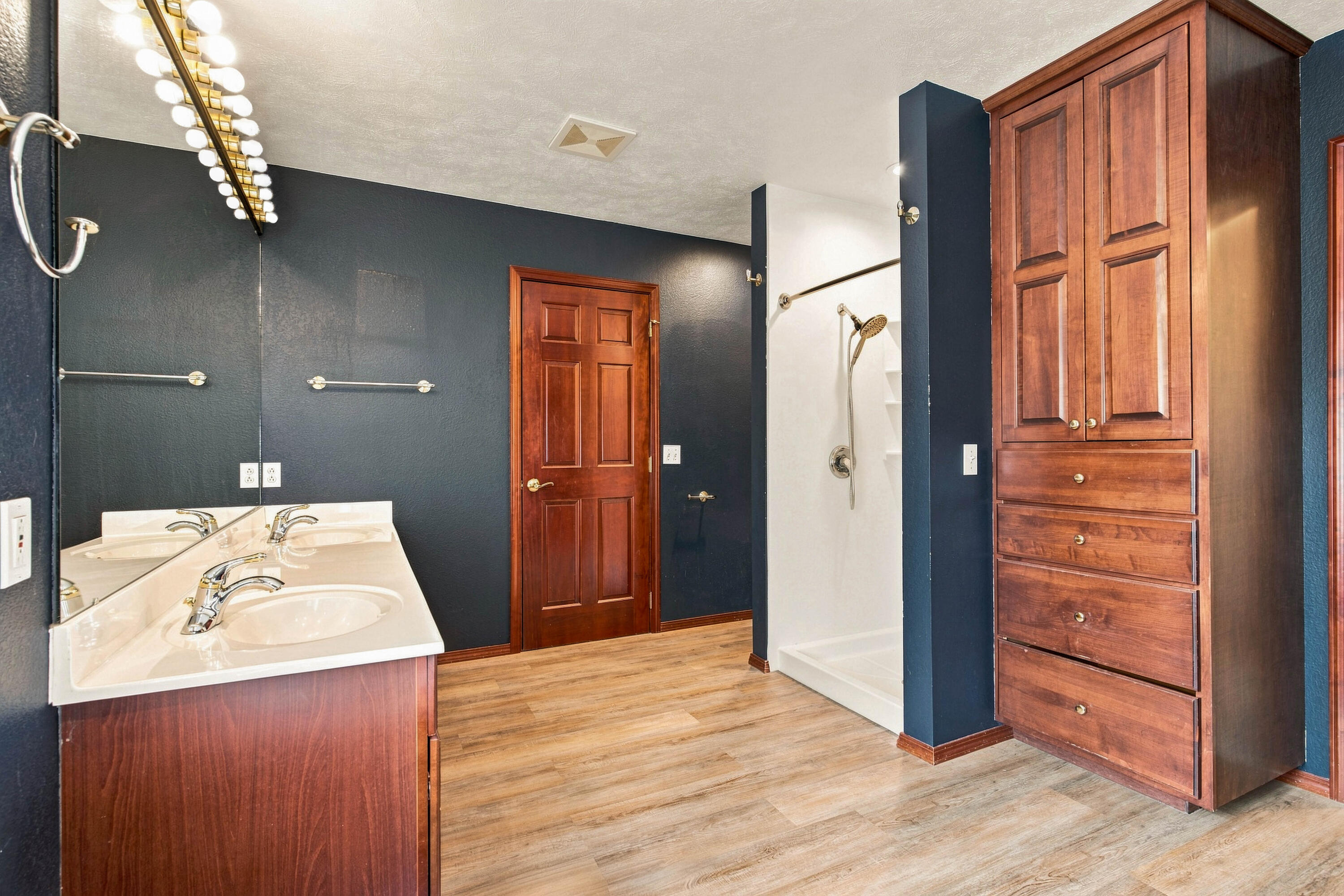 208 Miller Way Property Photo 18