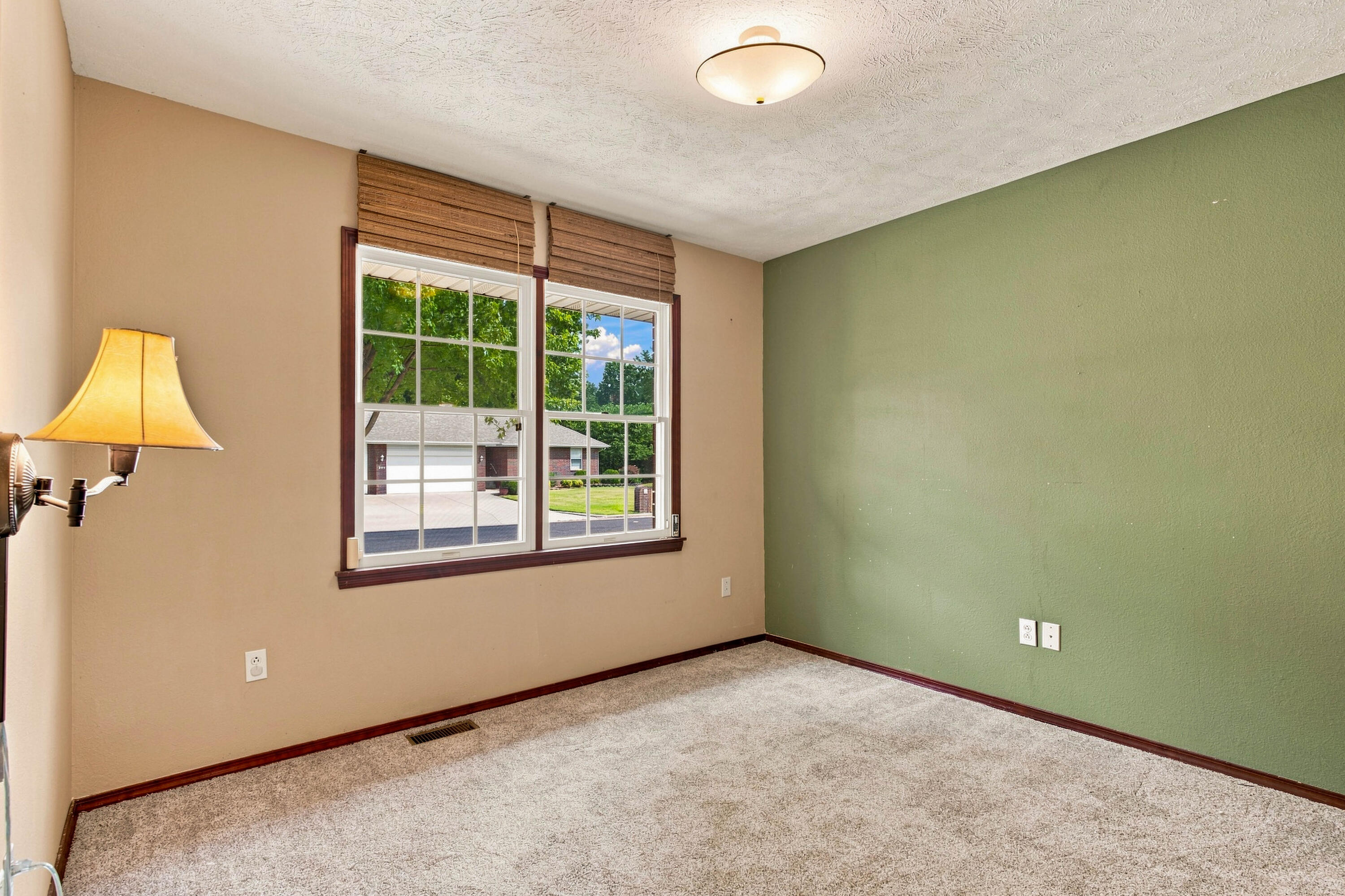 208 Miller Way Property Photo 25