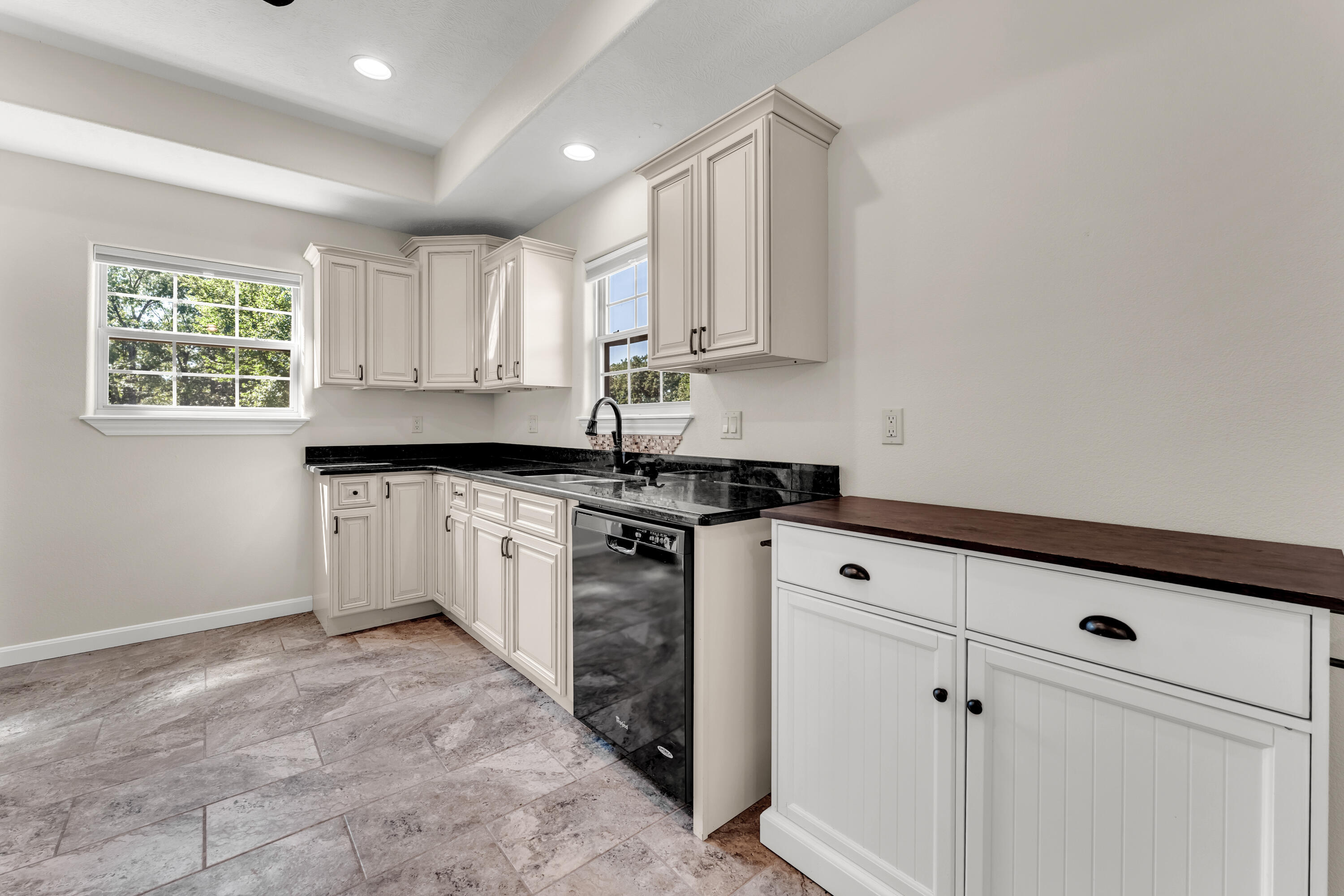 60 New Hope Court Property Photo 6