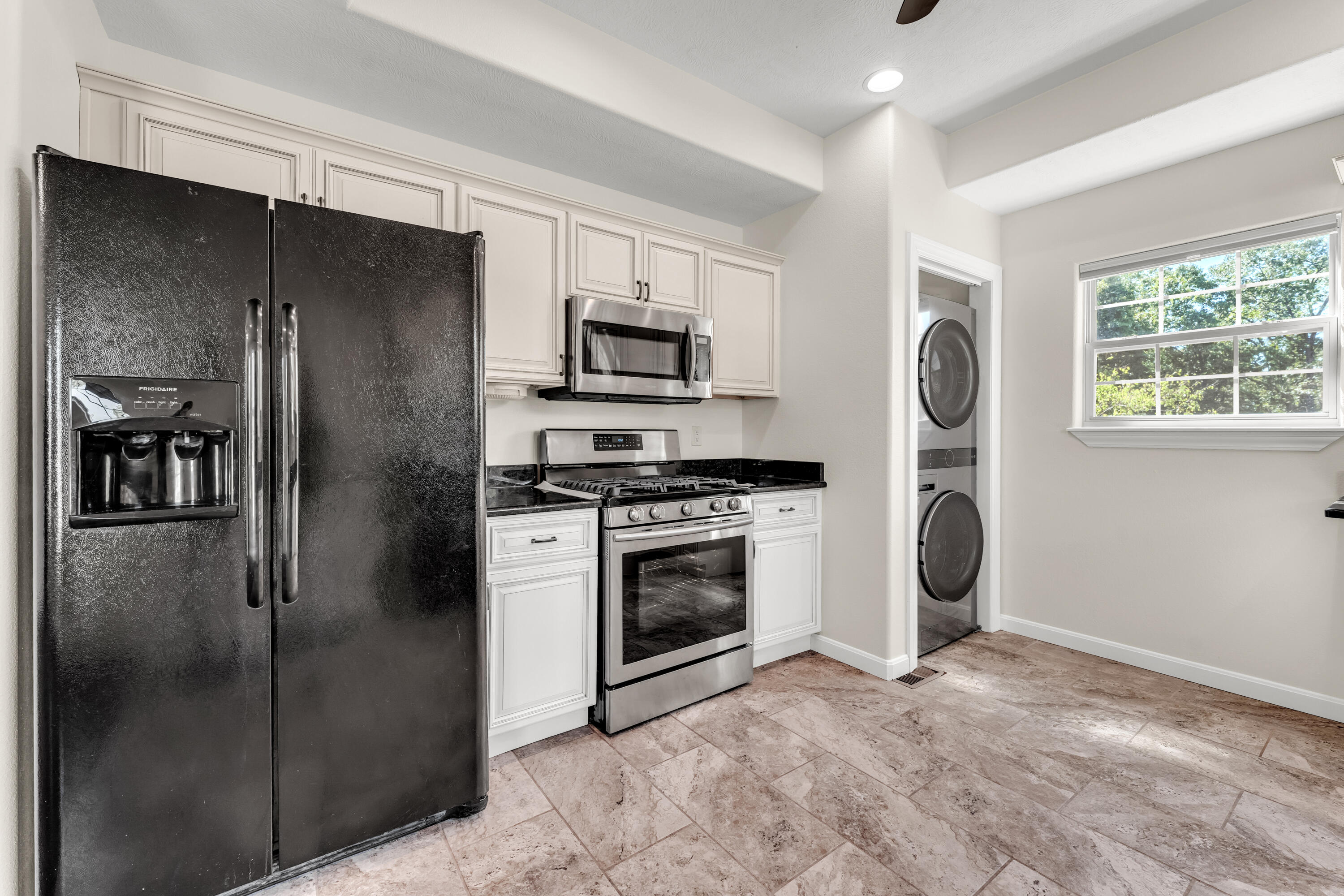 60 New Hope Court Property Photo 8