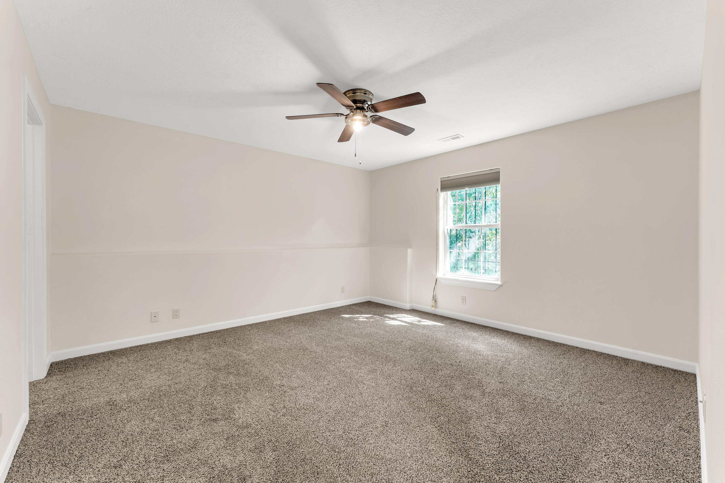 60 New Hope Court Property Photo 23