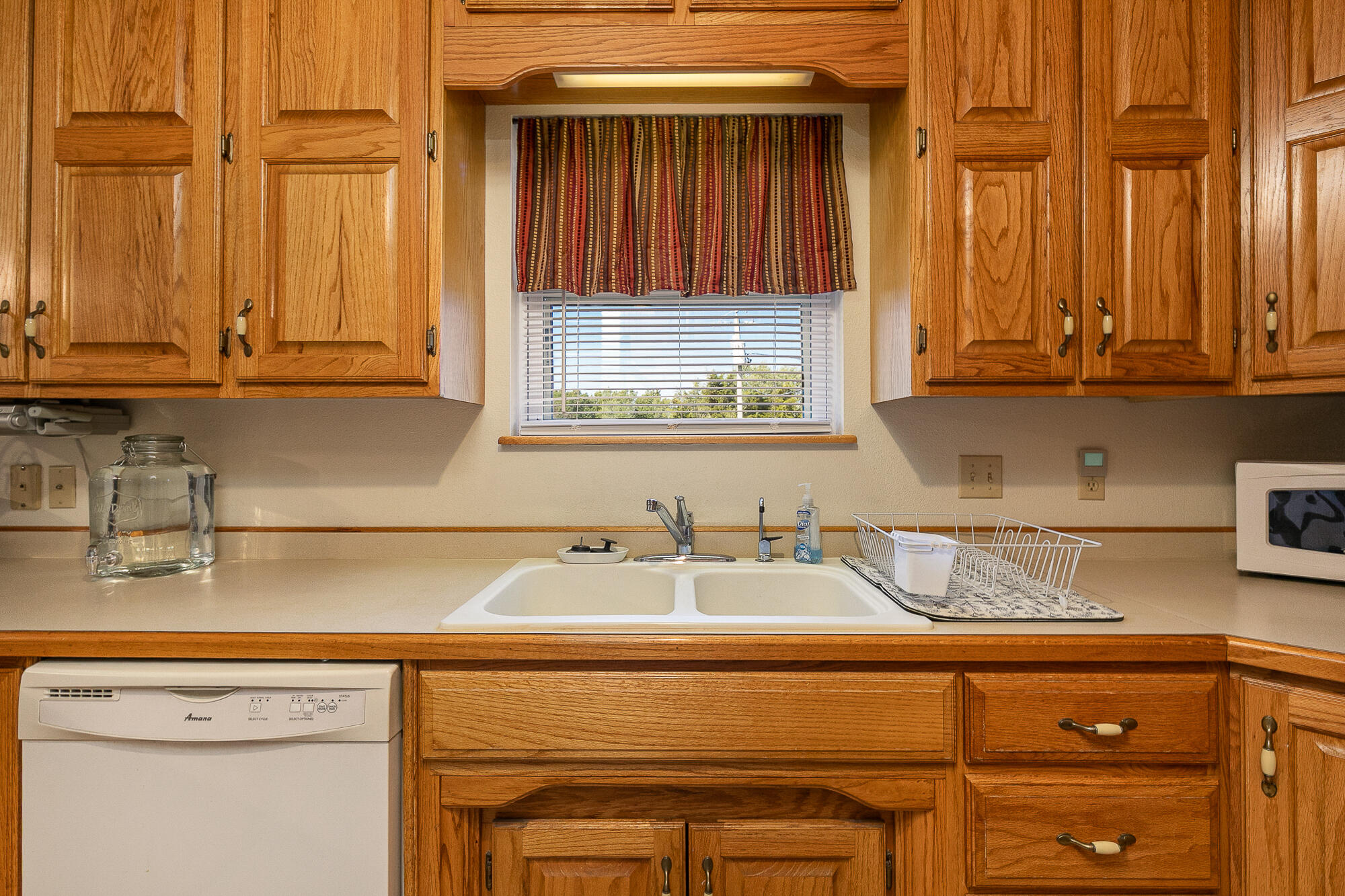 511 North Russell Avenue Property Photo 13
