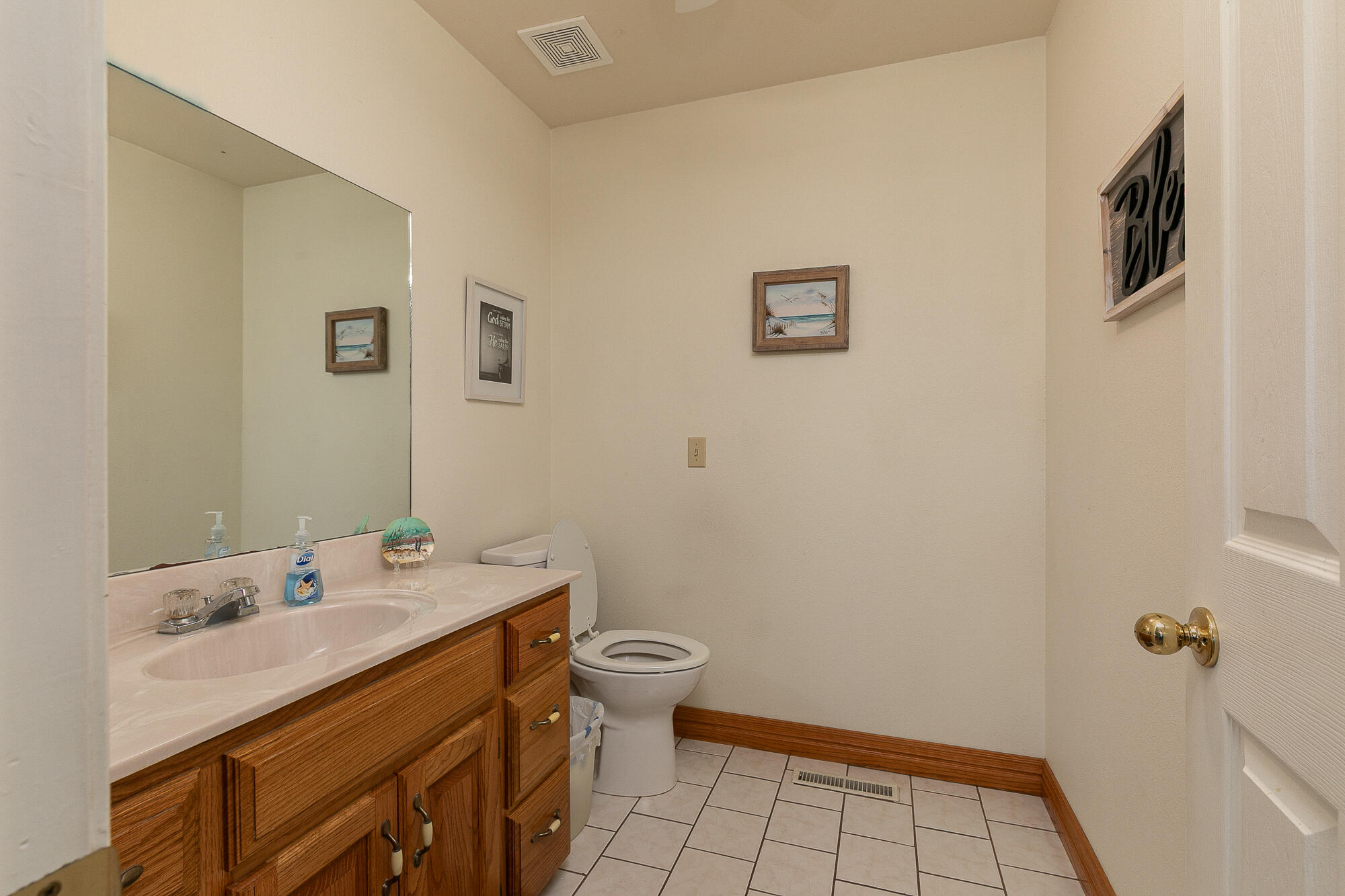 511 North Russell Avenue Property Photo 16