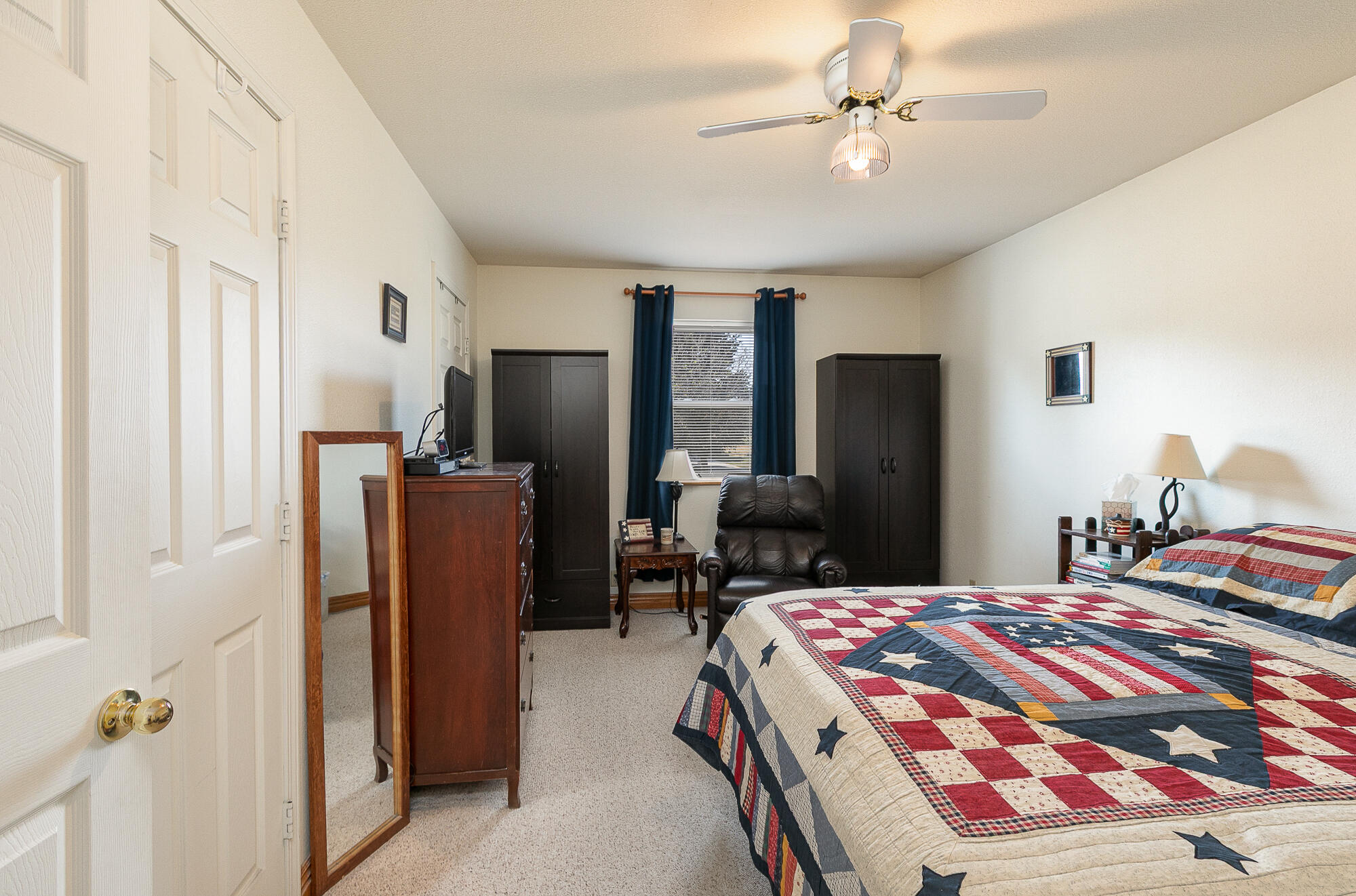 511 North Russell Avenue Property Photo 24